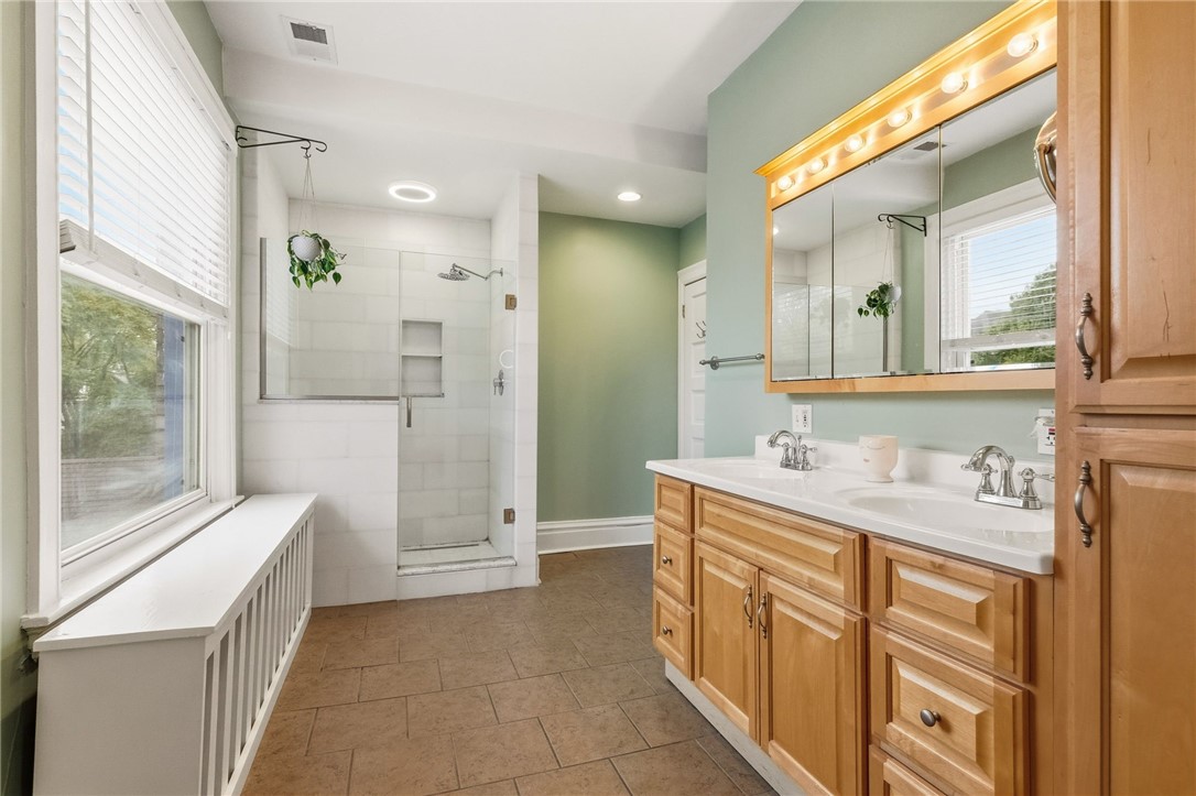 1127 Portland