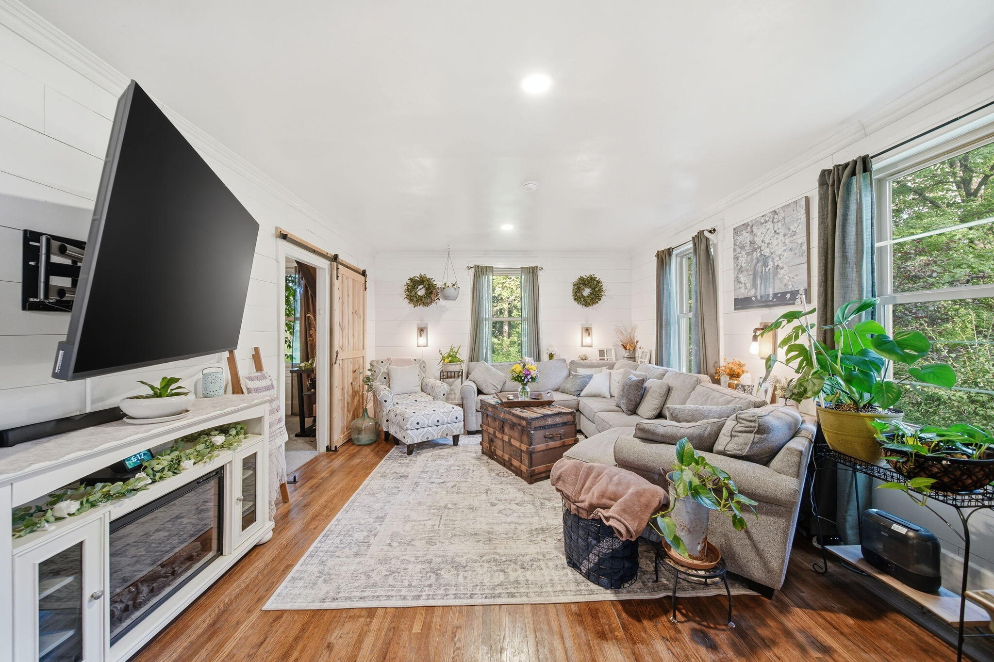 11242 Devereaux Road