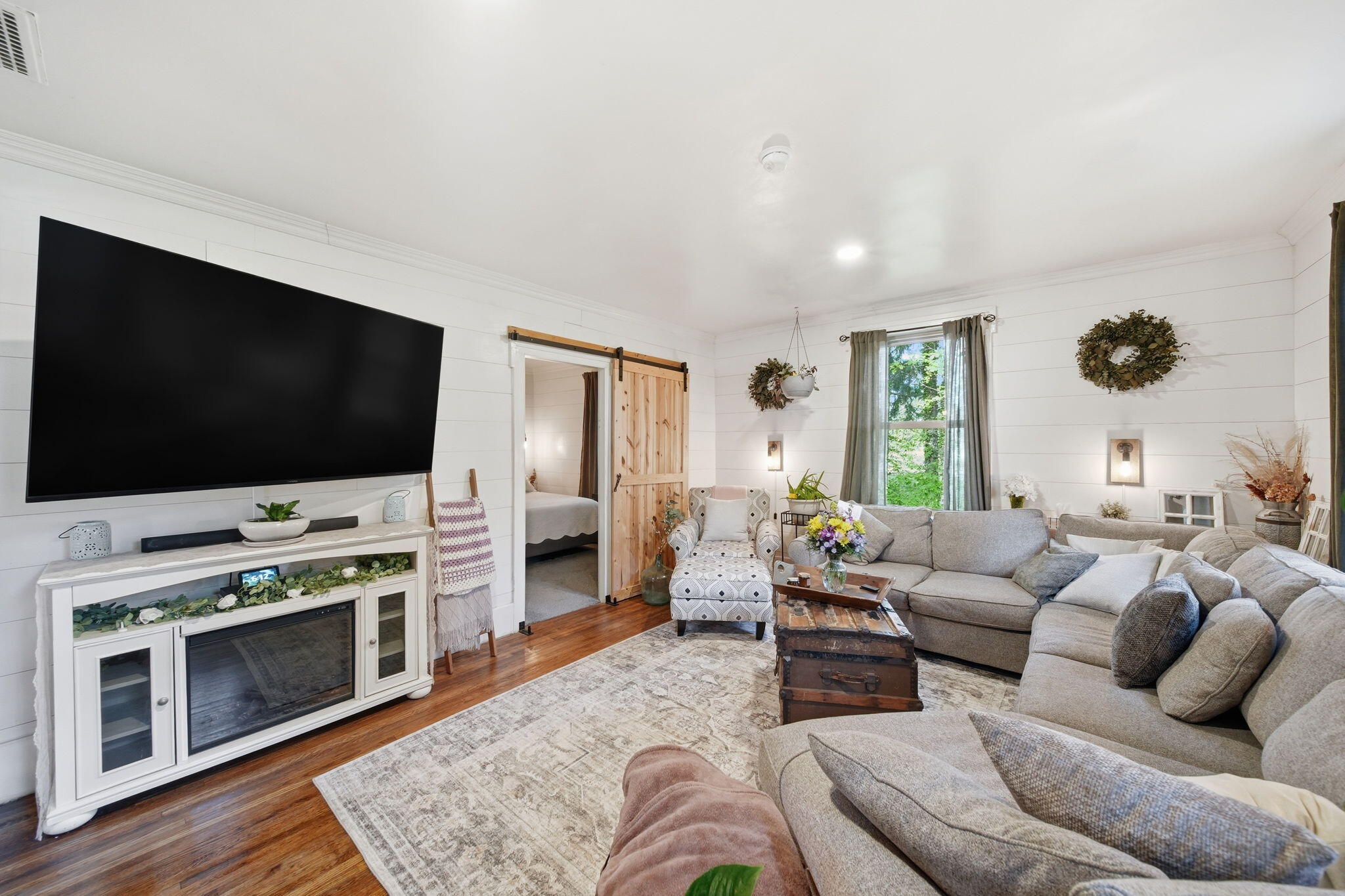11242 Devereaux Road