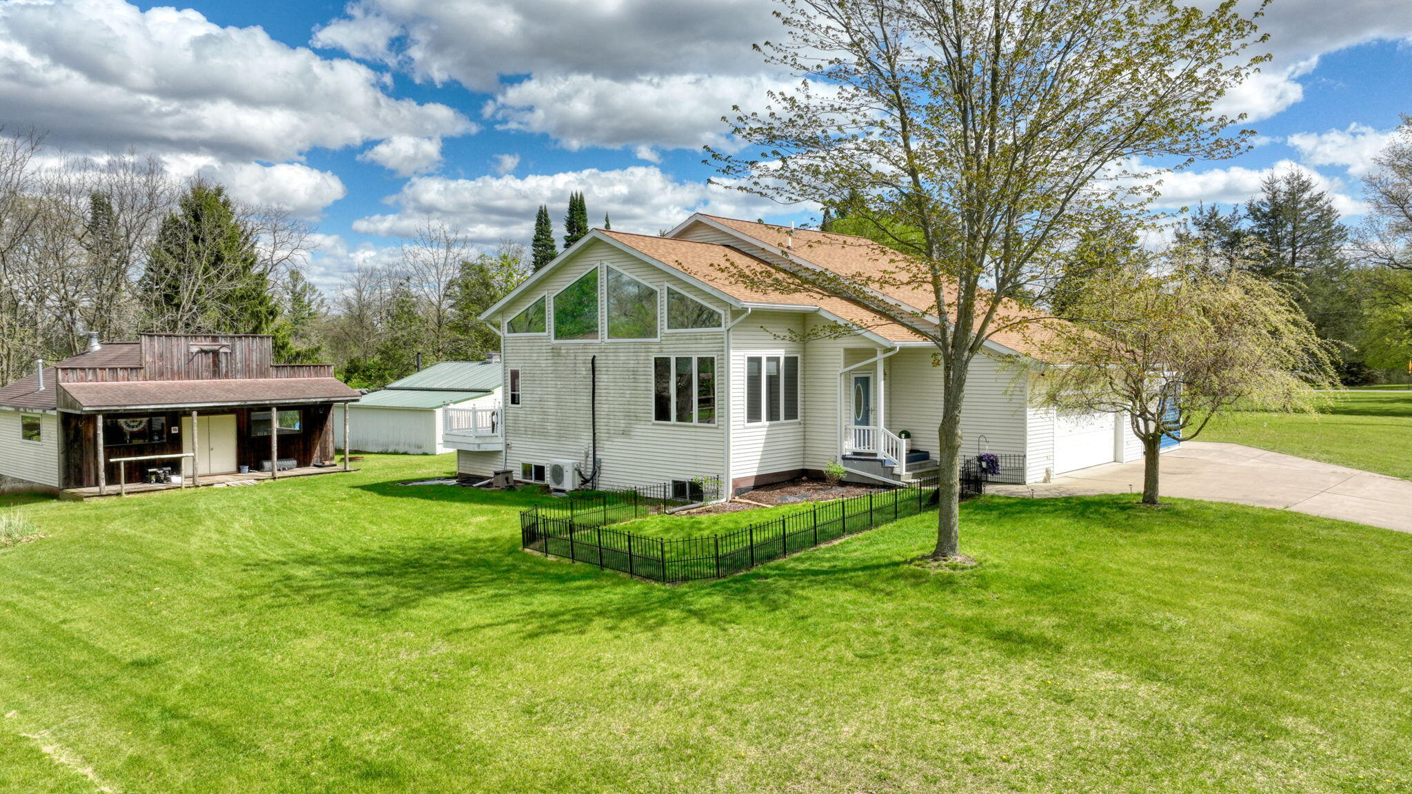 7155 Bayview Road