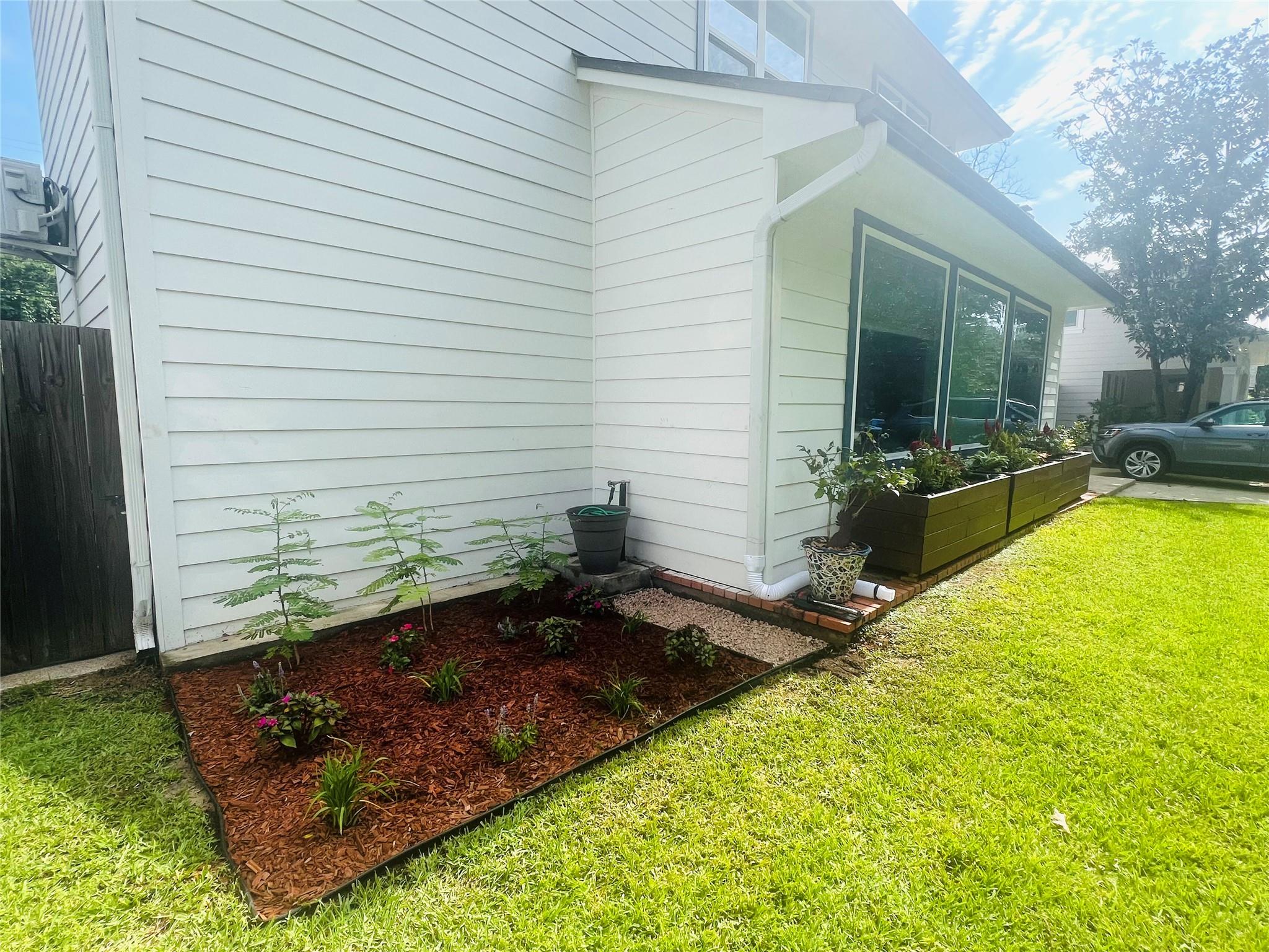 4503 Mckinney Street