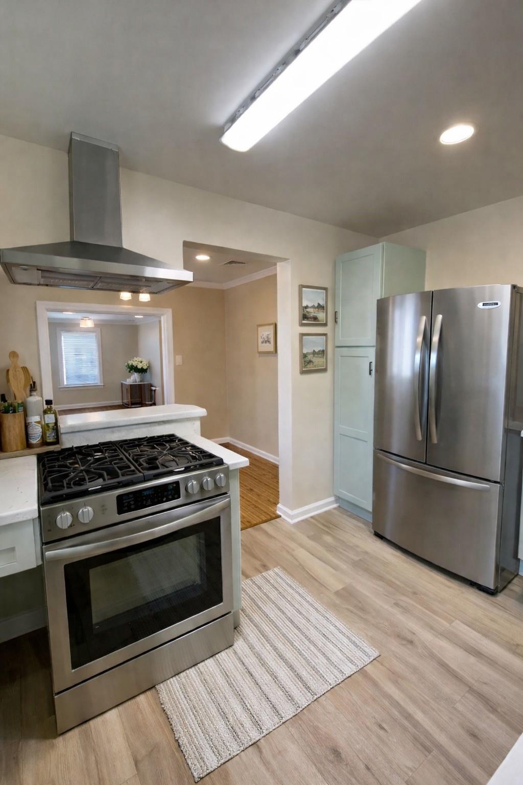 2030 Palo Alto Street