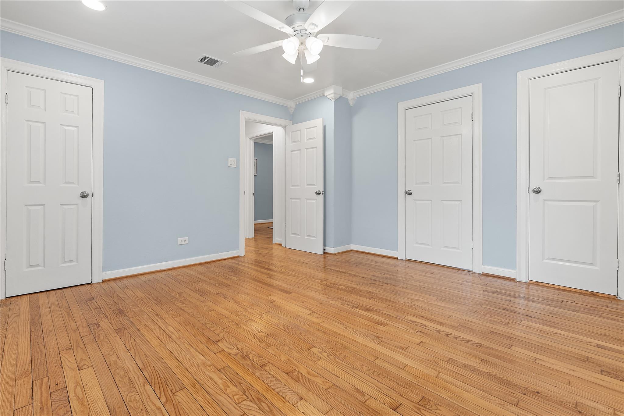 2030 Palo Alto Street