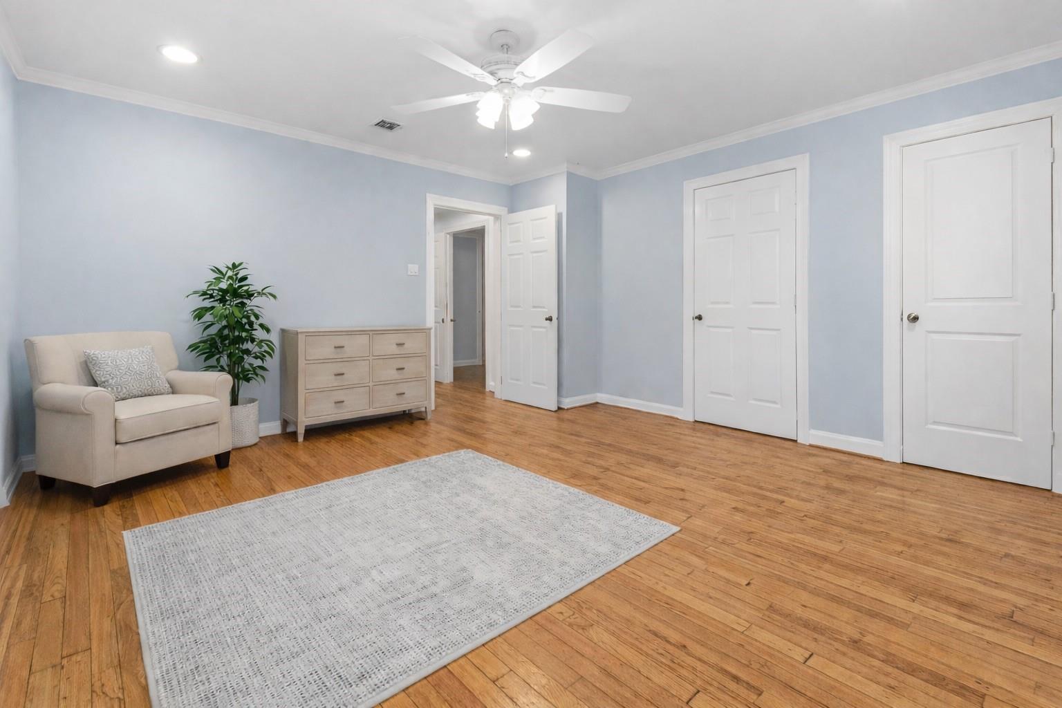 2030 Palo Alto Street