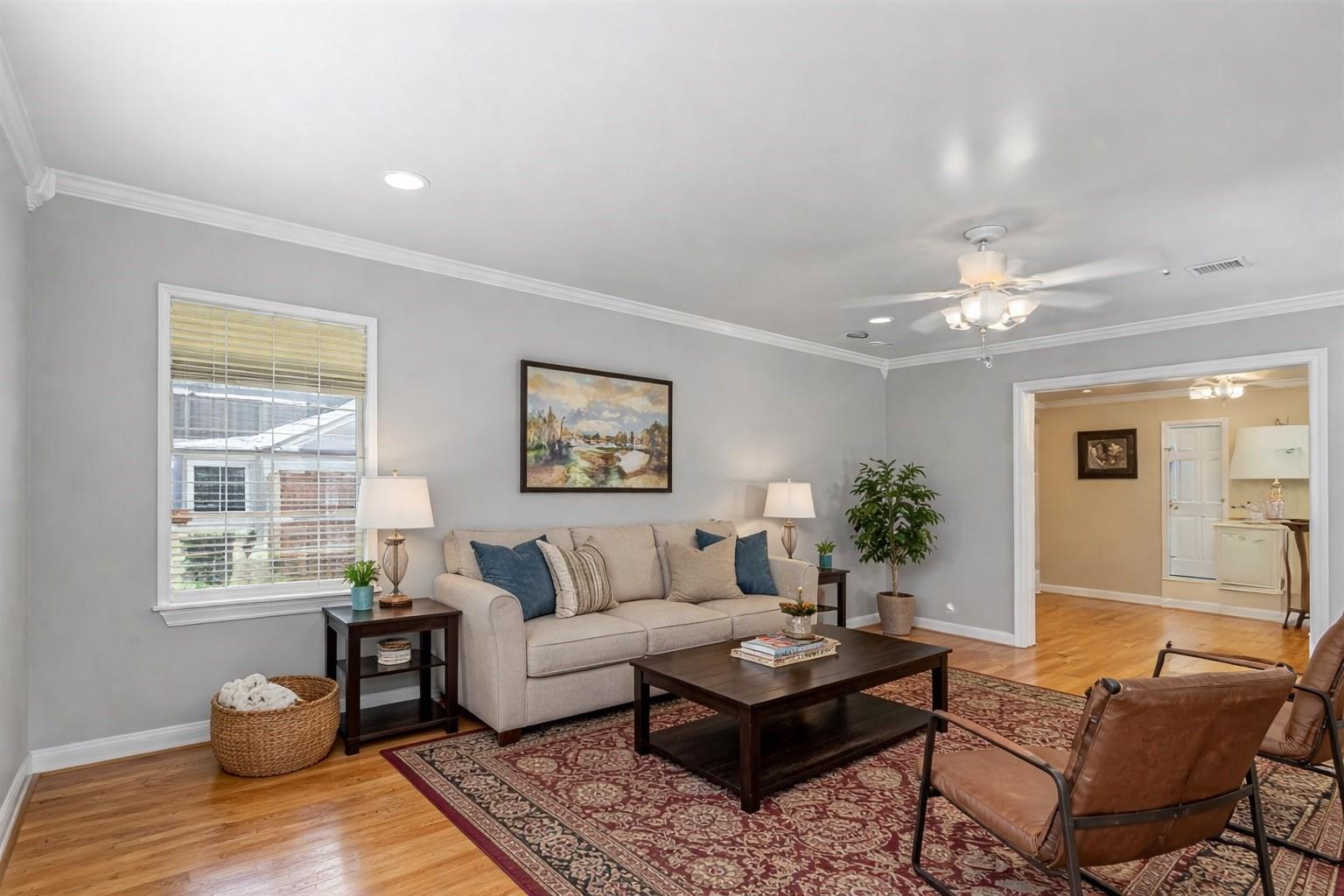 2030 Palo Alto Street