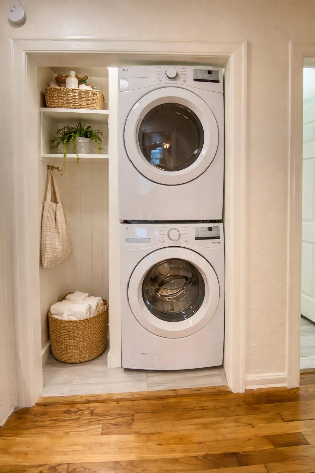 2030 Palo Alto Street