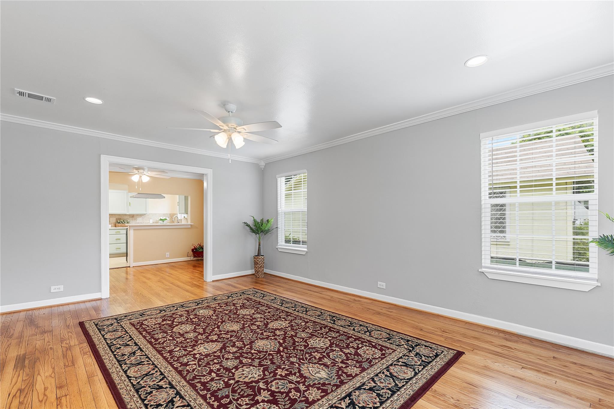 2030 Palo Alto Street