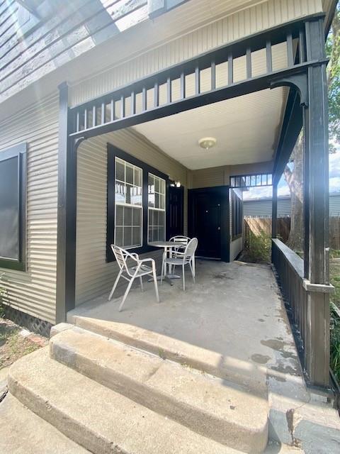 1406 Elliott Street
