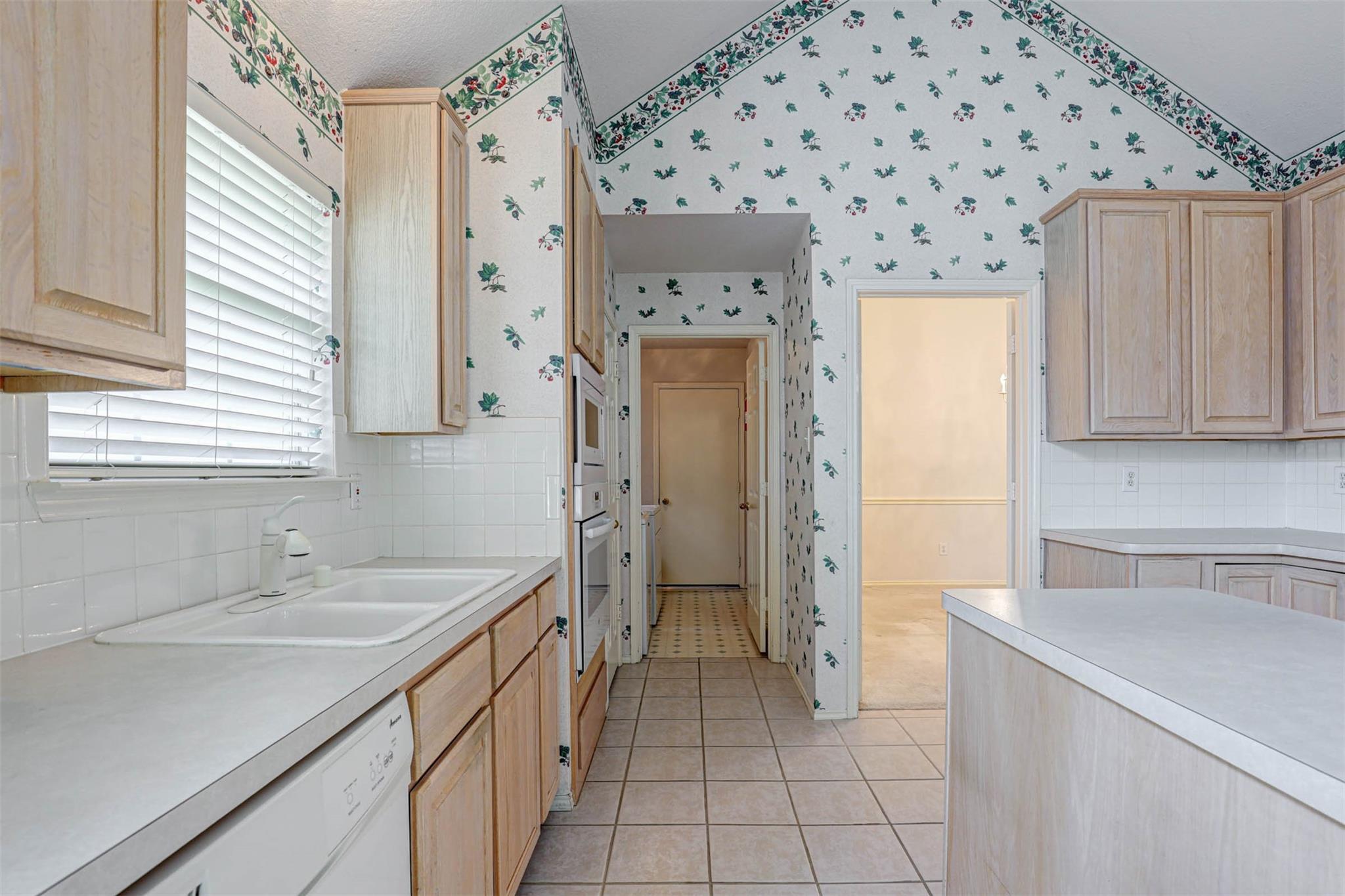 5316 Lake Mead Trail