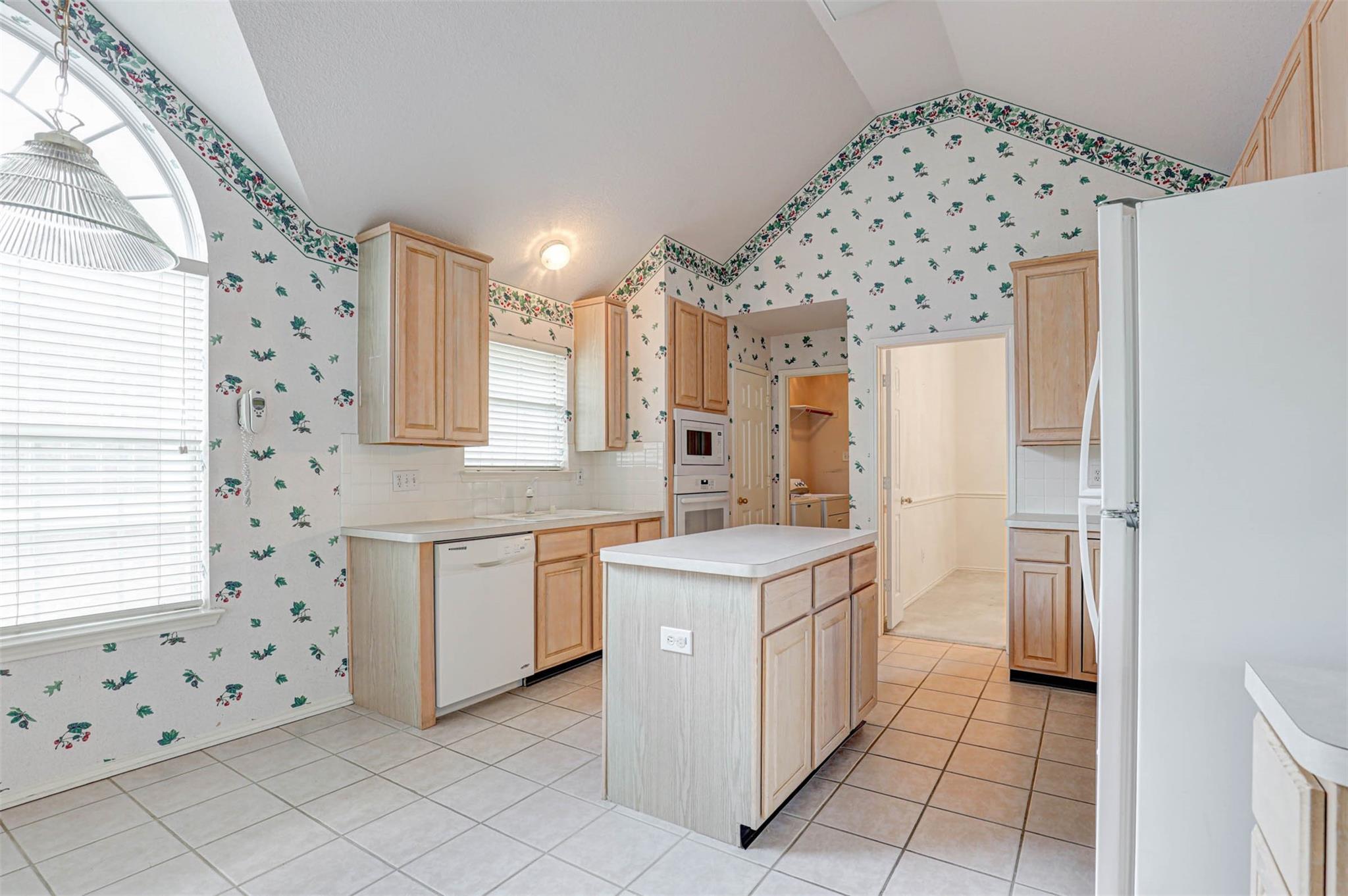 5316 Lake Mead Trail