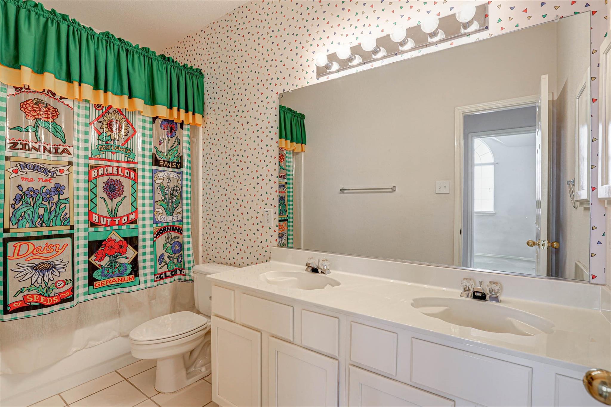 5316 Lake Mead Trail