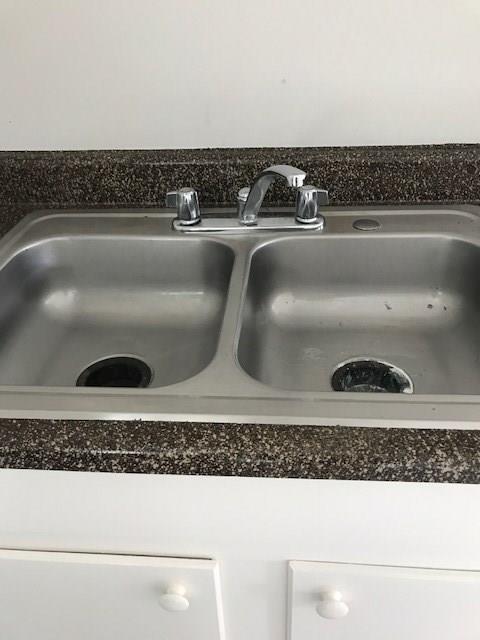 4625 Bell Street Unit: 1/2