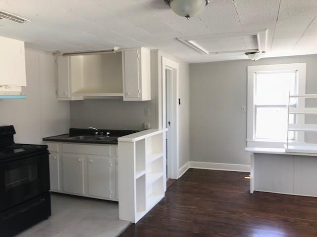 4625 Bell Street Unit: 1/2