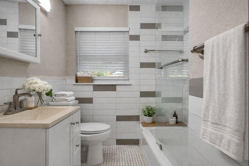 219 E Janisch Road, Houston