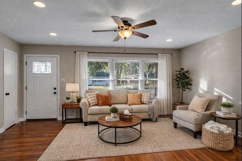 219 E Janisch Road, Houston