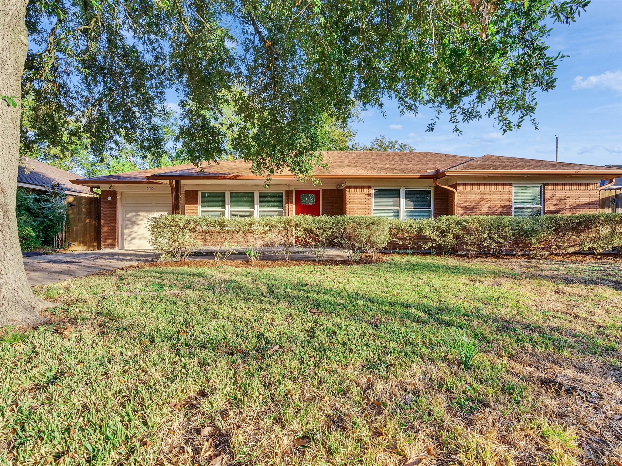 219 E Janisch Road, Houston