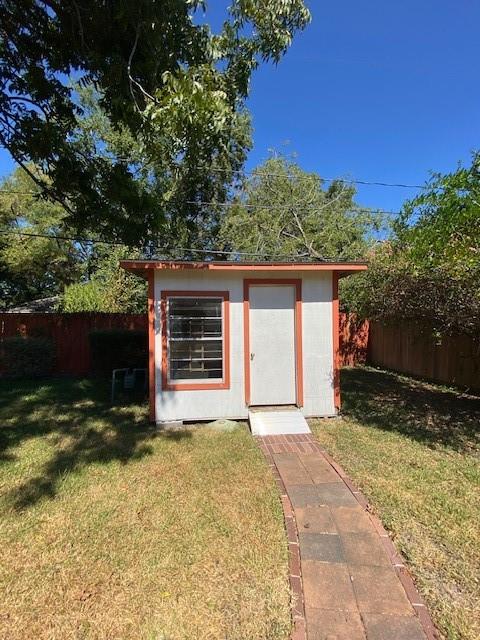 219 E Janisch Road, Houston