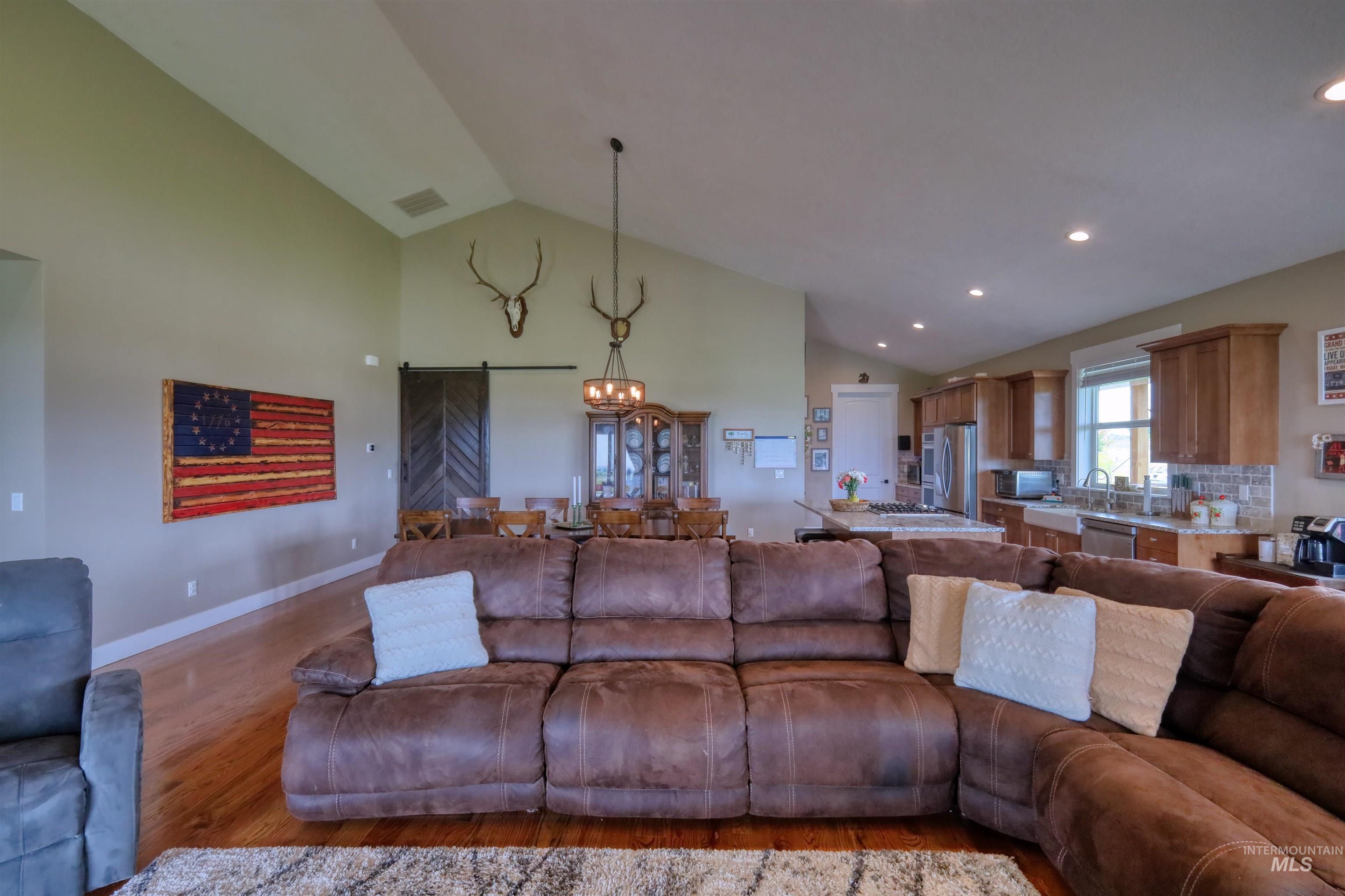 21907 Upper Pleasant Ridge Road