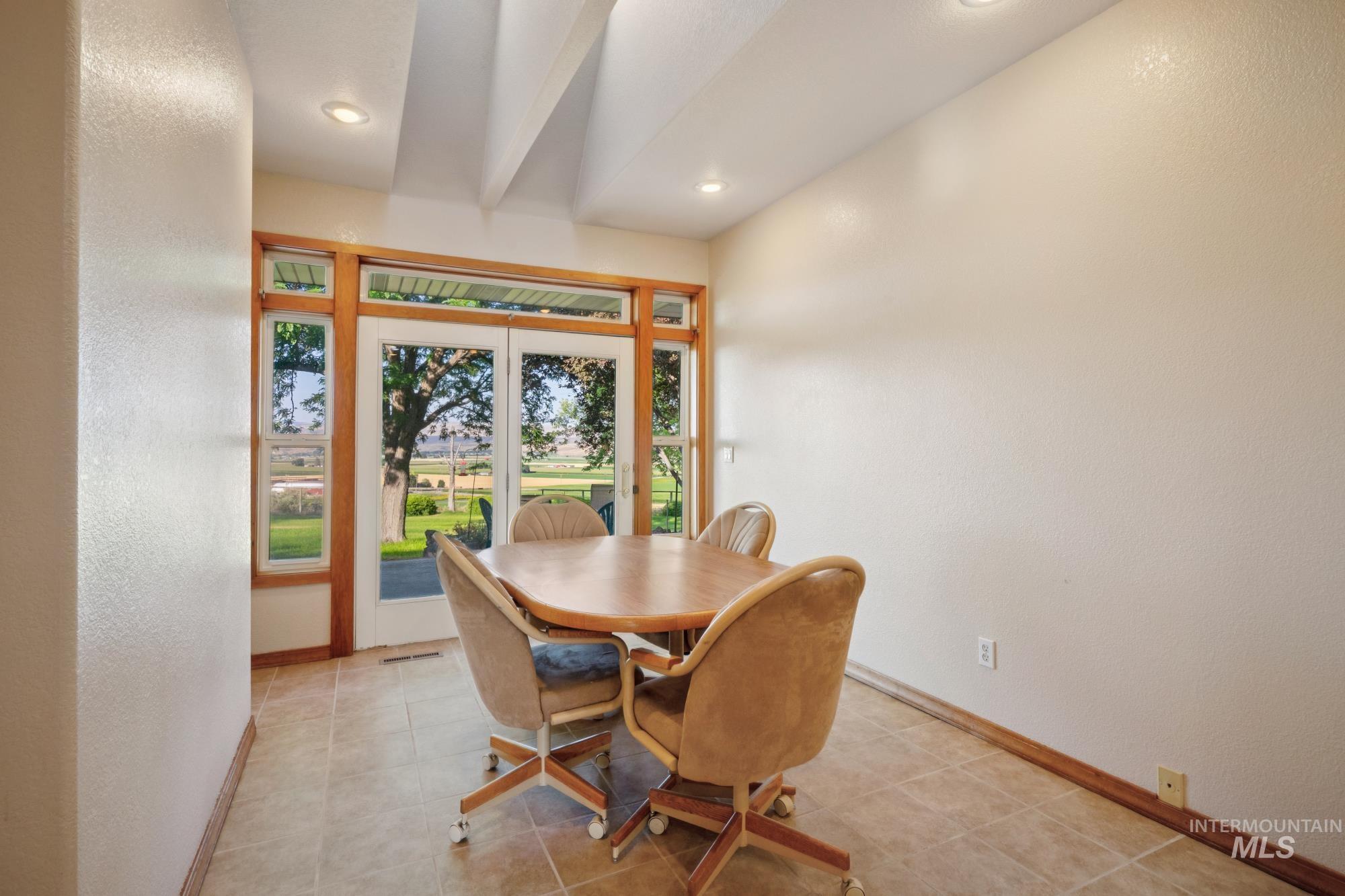 17740 Liberty View
