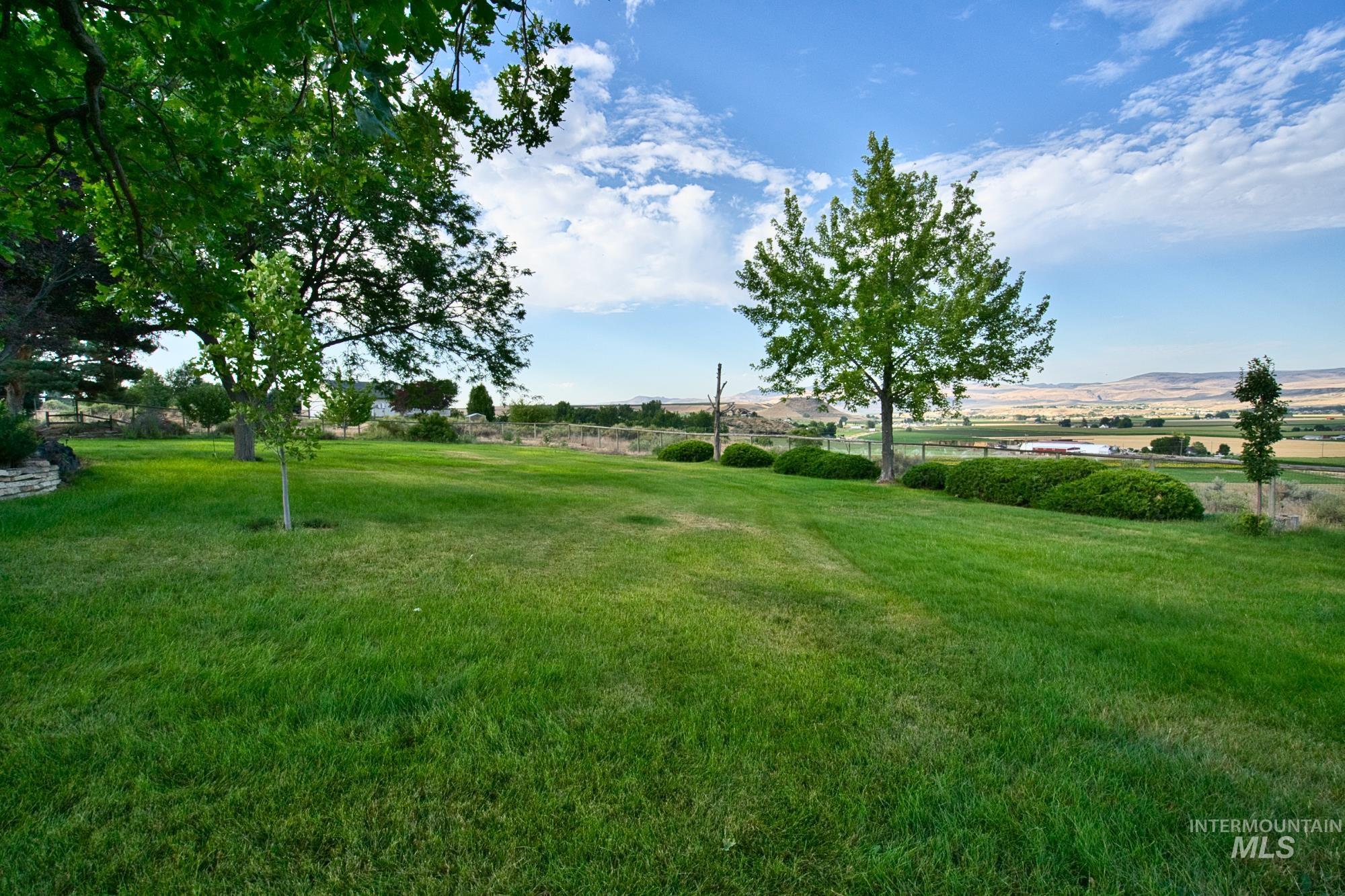 17740 Liberty View