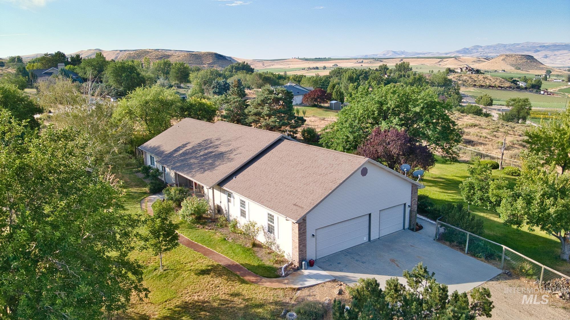 17740 Liberty View