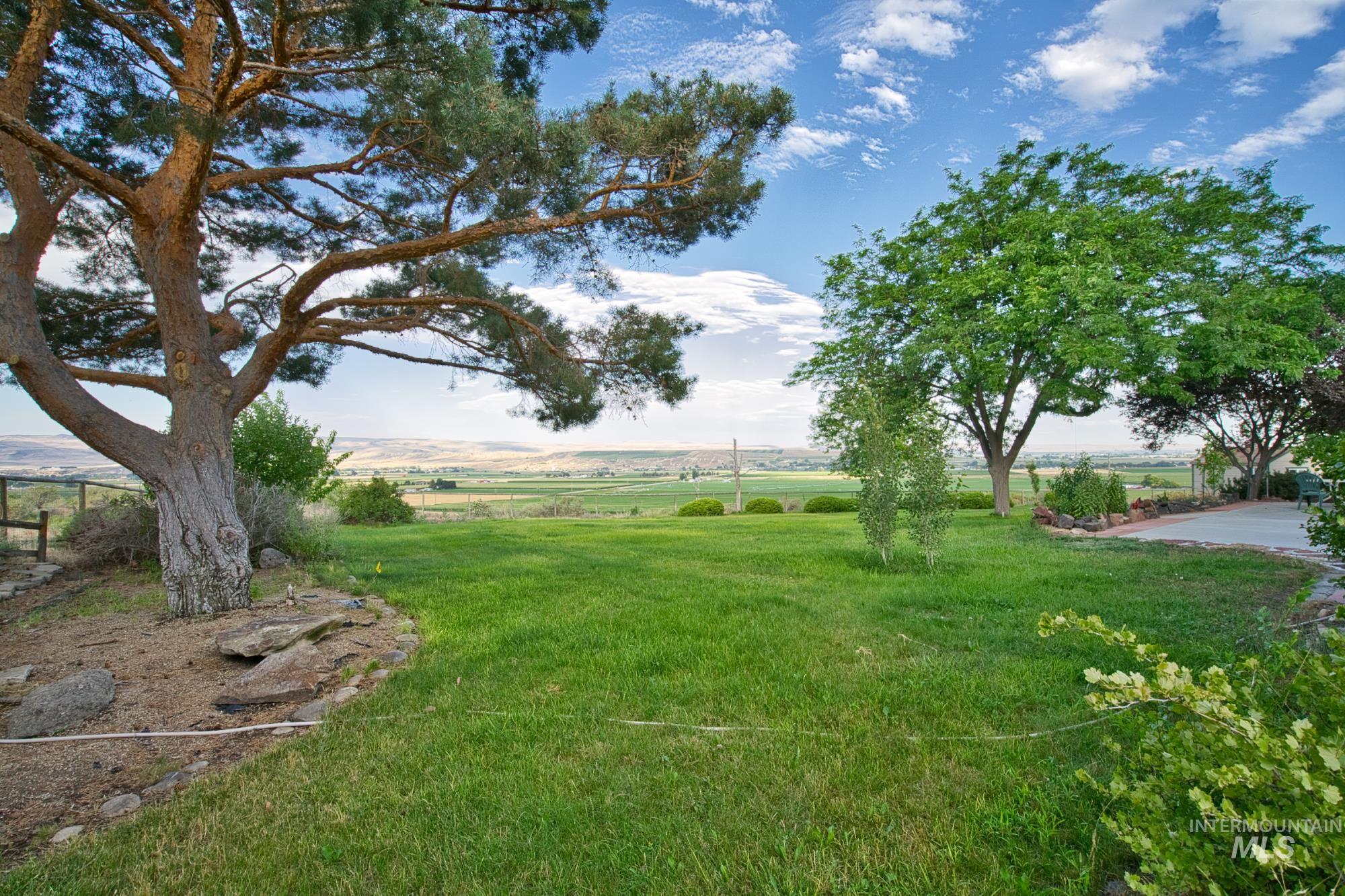17740 Liberty View