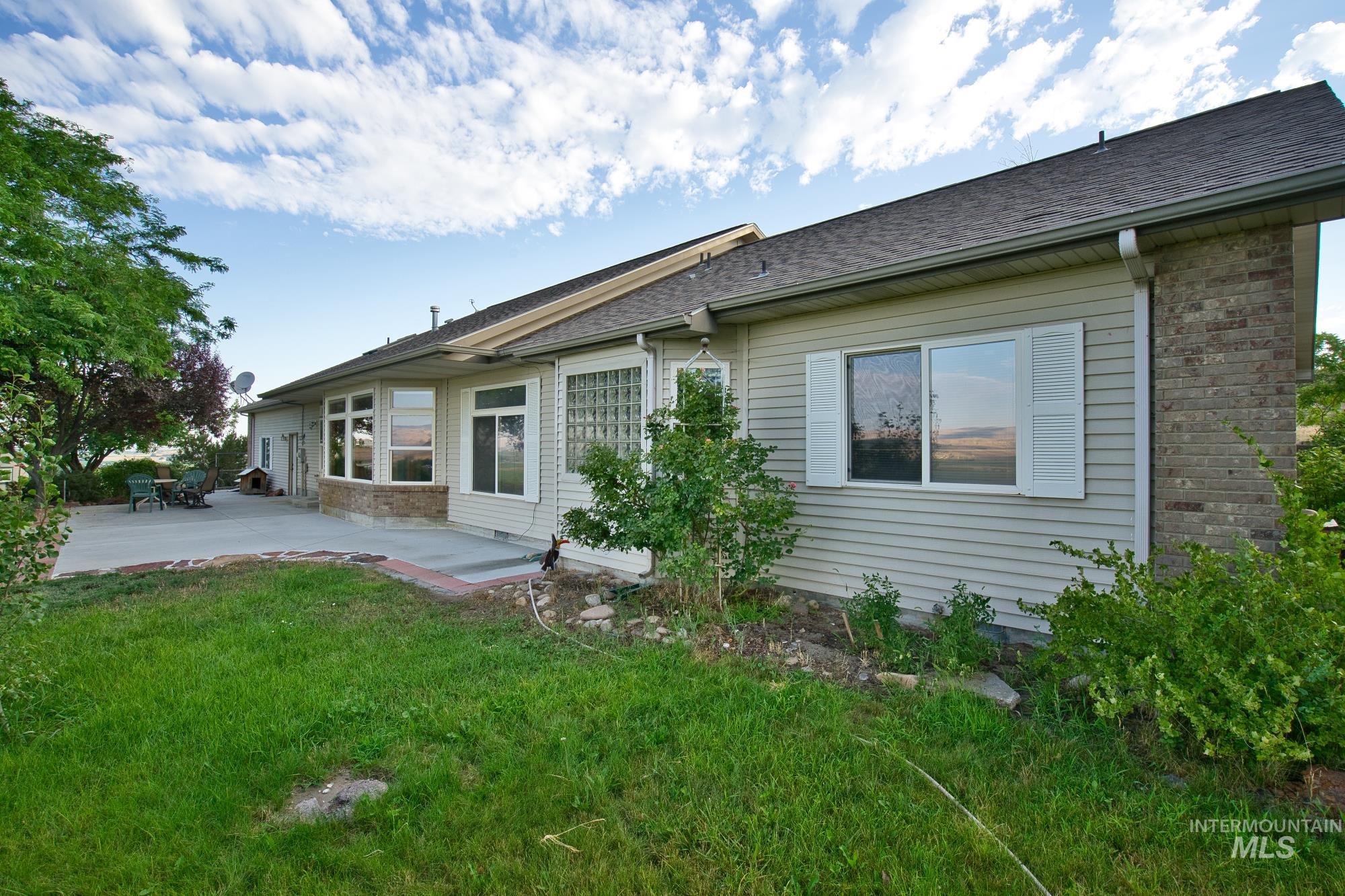 17740 Liberty View