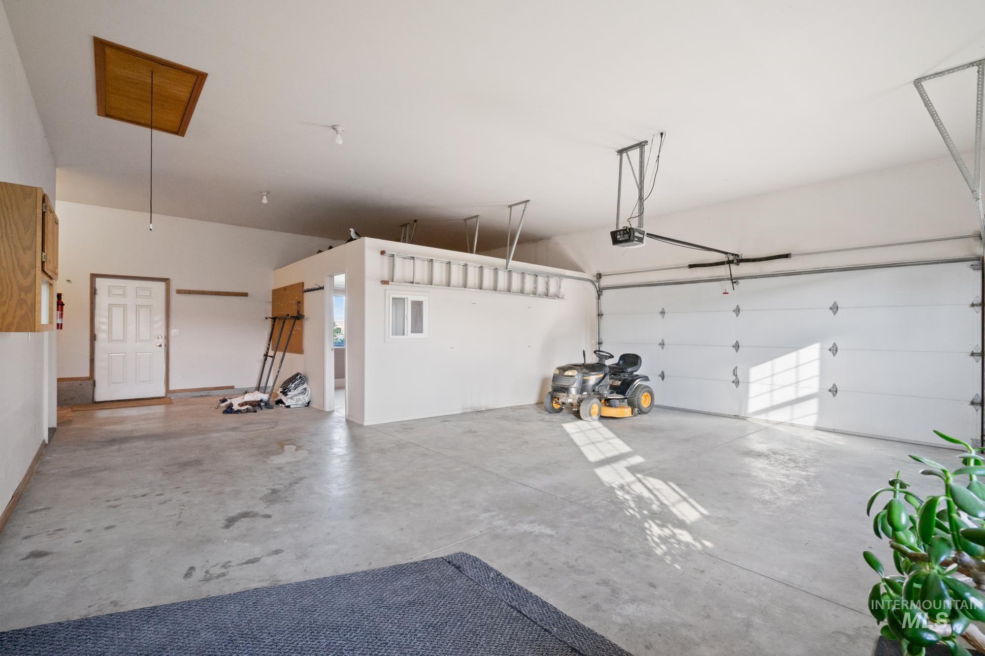 17740 Liberty View