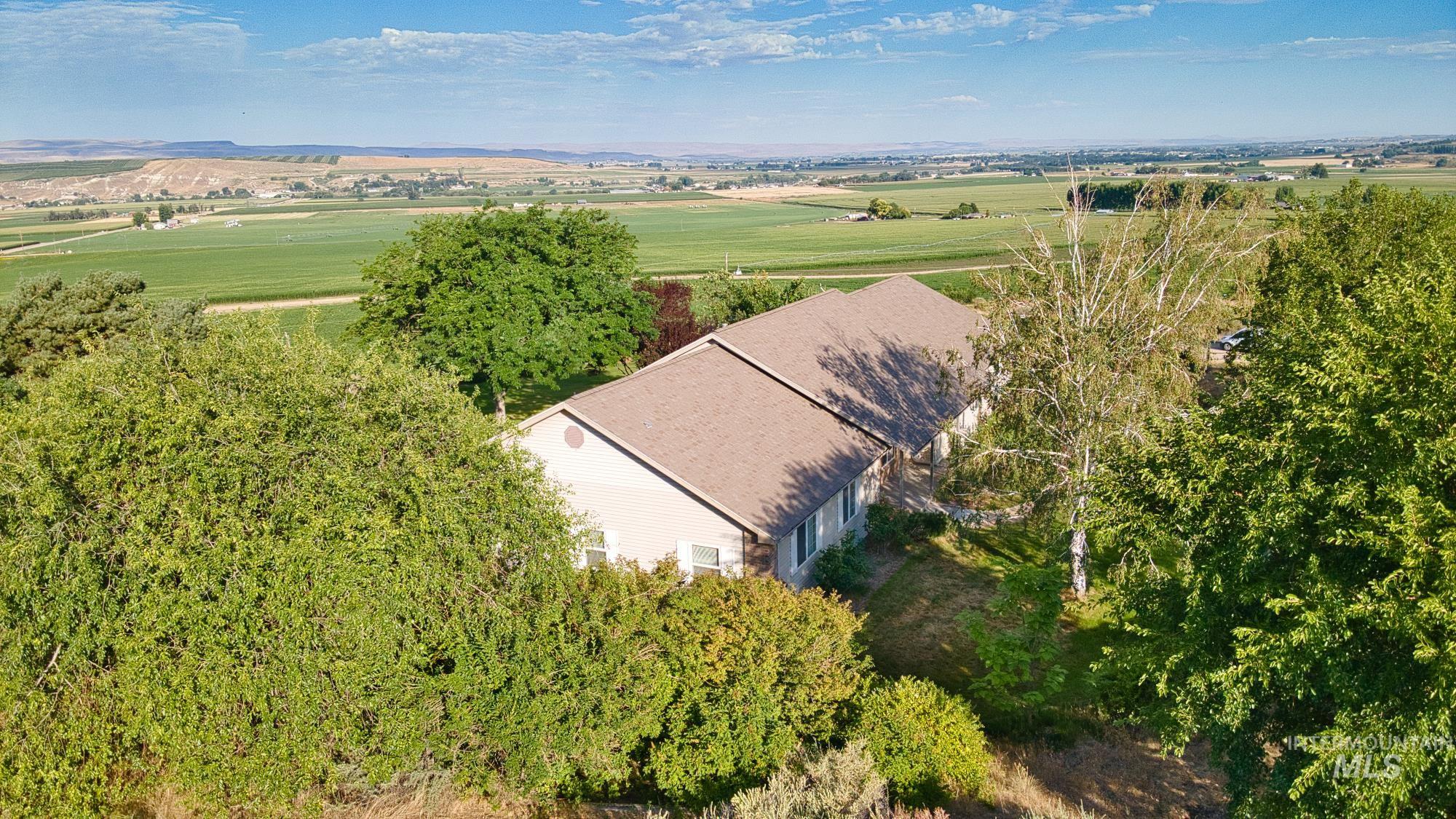 17740 Liberty View