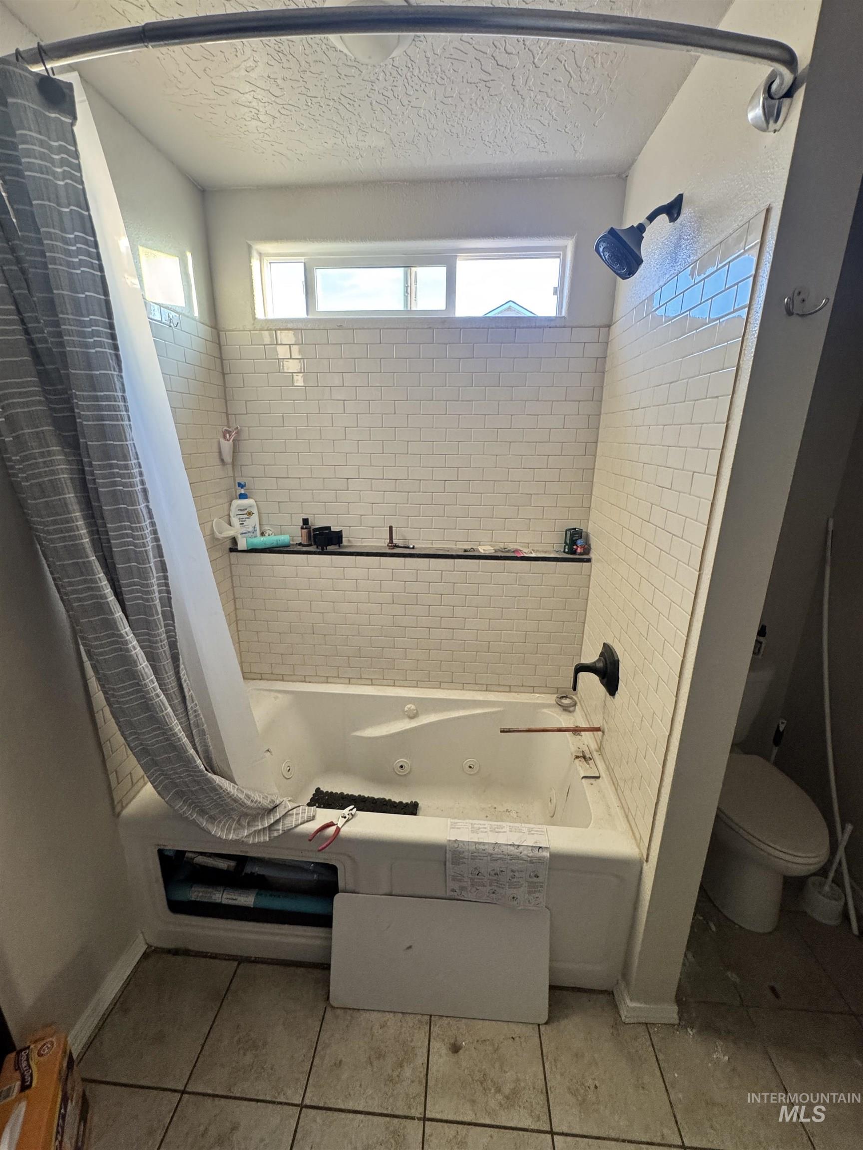 19613 Commonwealth Ave