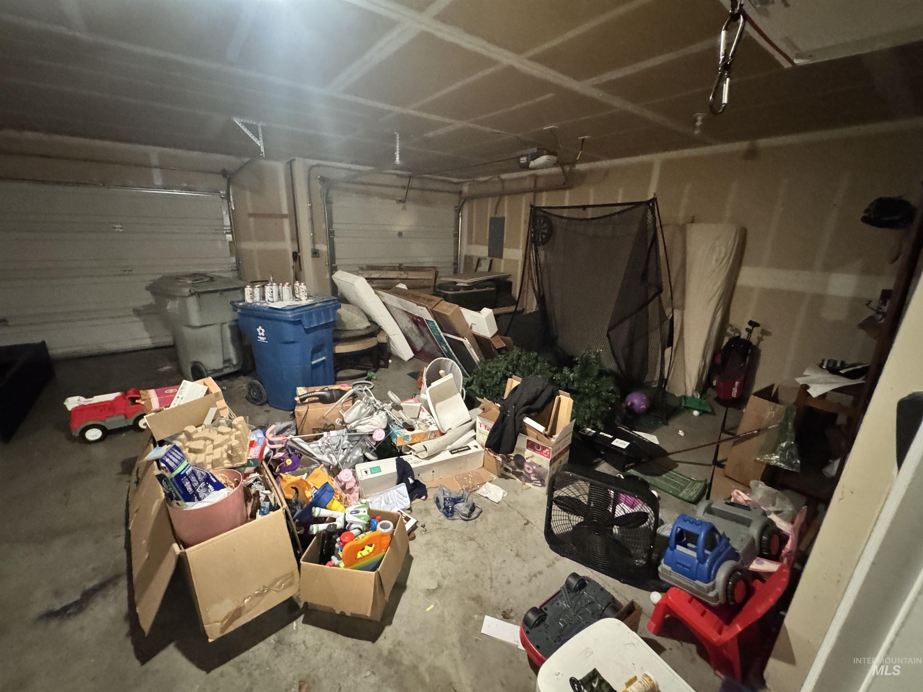 19613 Commonwealth Ave