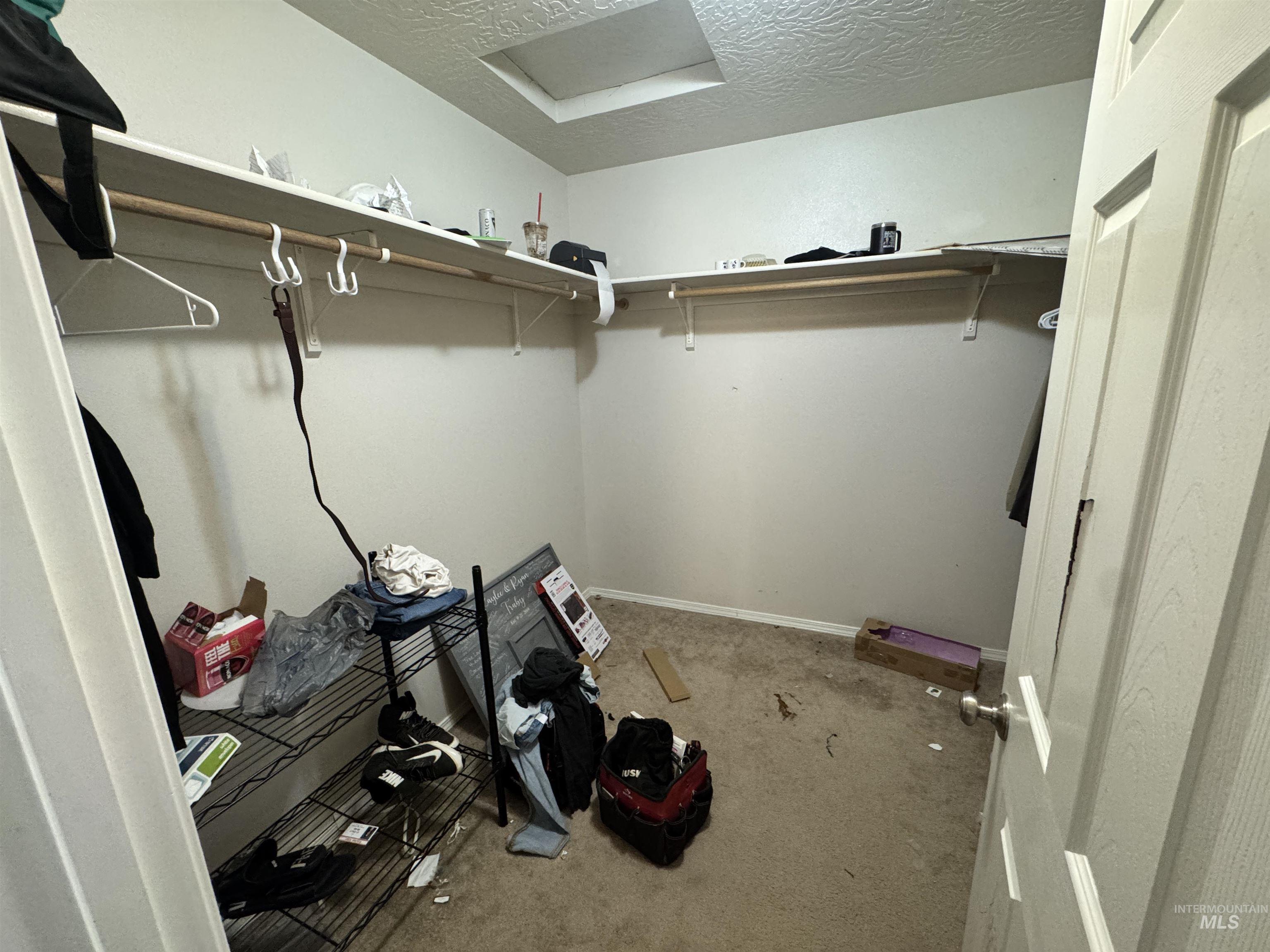 19613 Commonwealth Ave