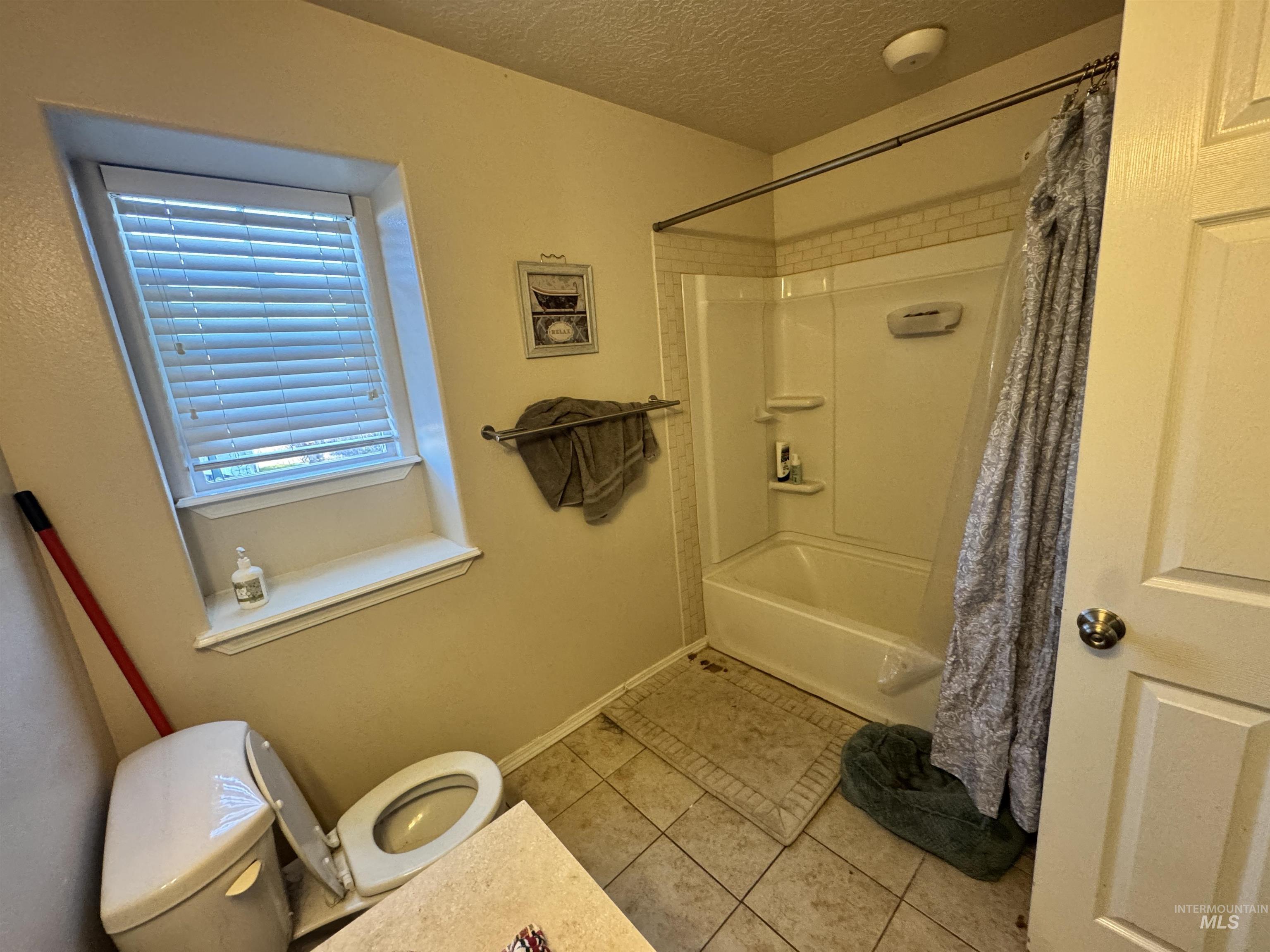 19613 Commonwealth Ave