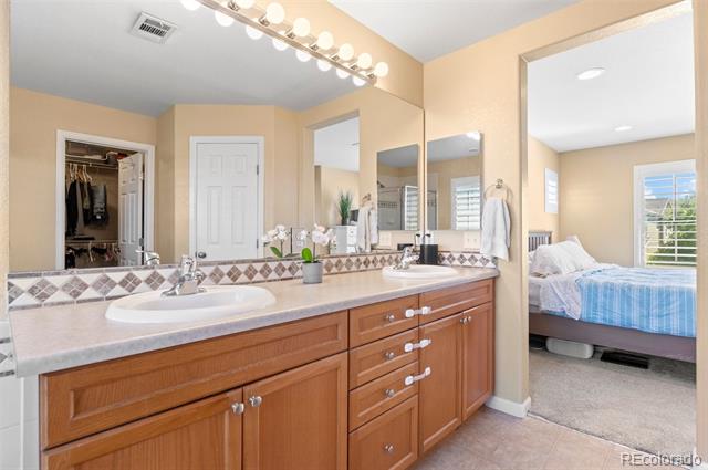 4477 Applecrest Circle