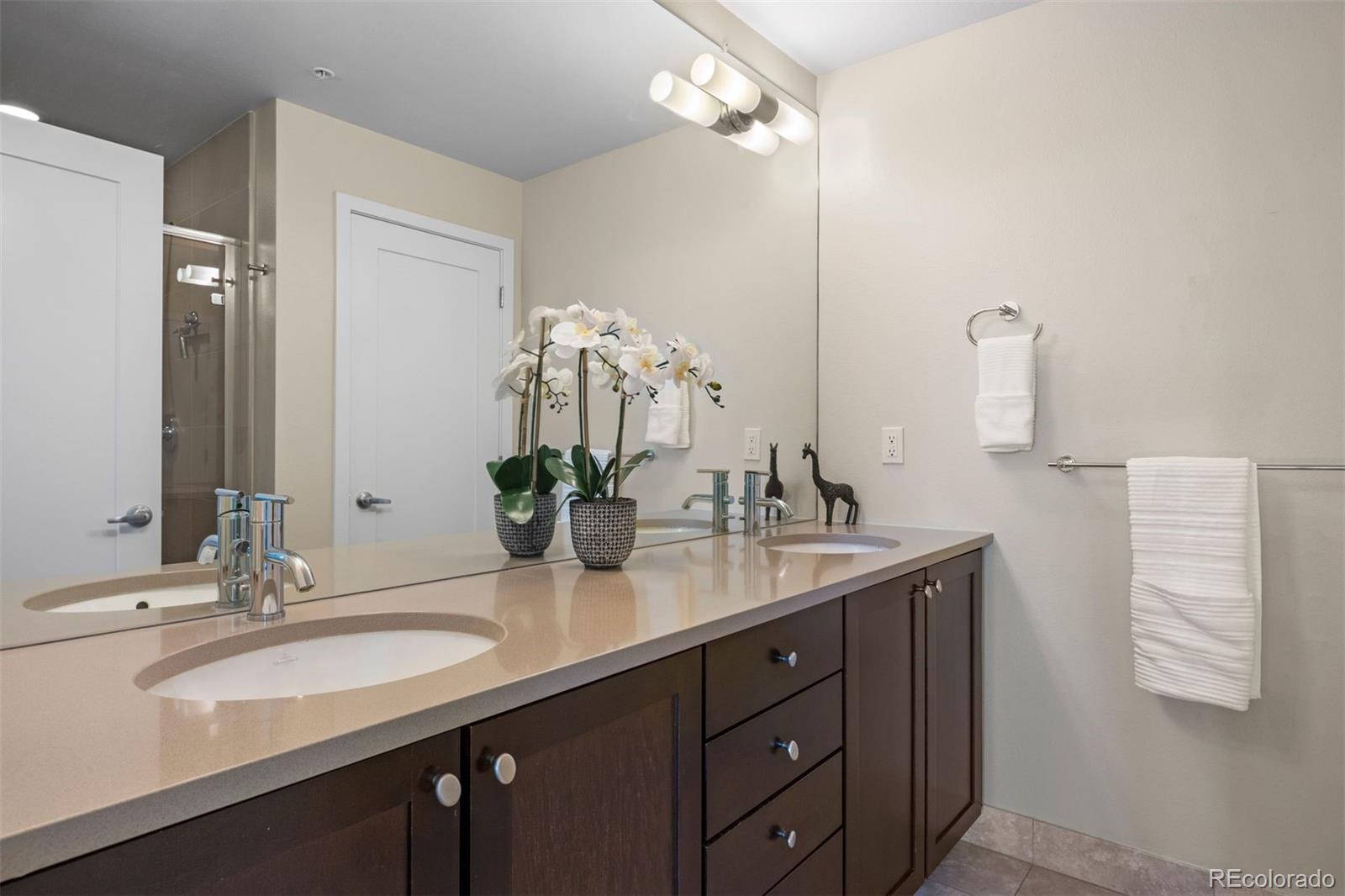 360 S Lafayette Street Unit: 401