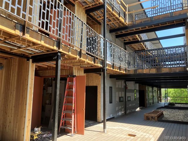 2301 Pearl Street Unit: 49