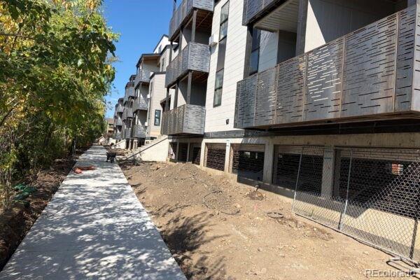 2301 Pearl Street Unit: 49