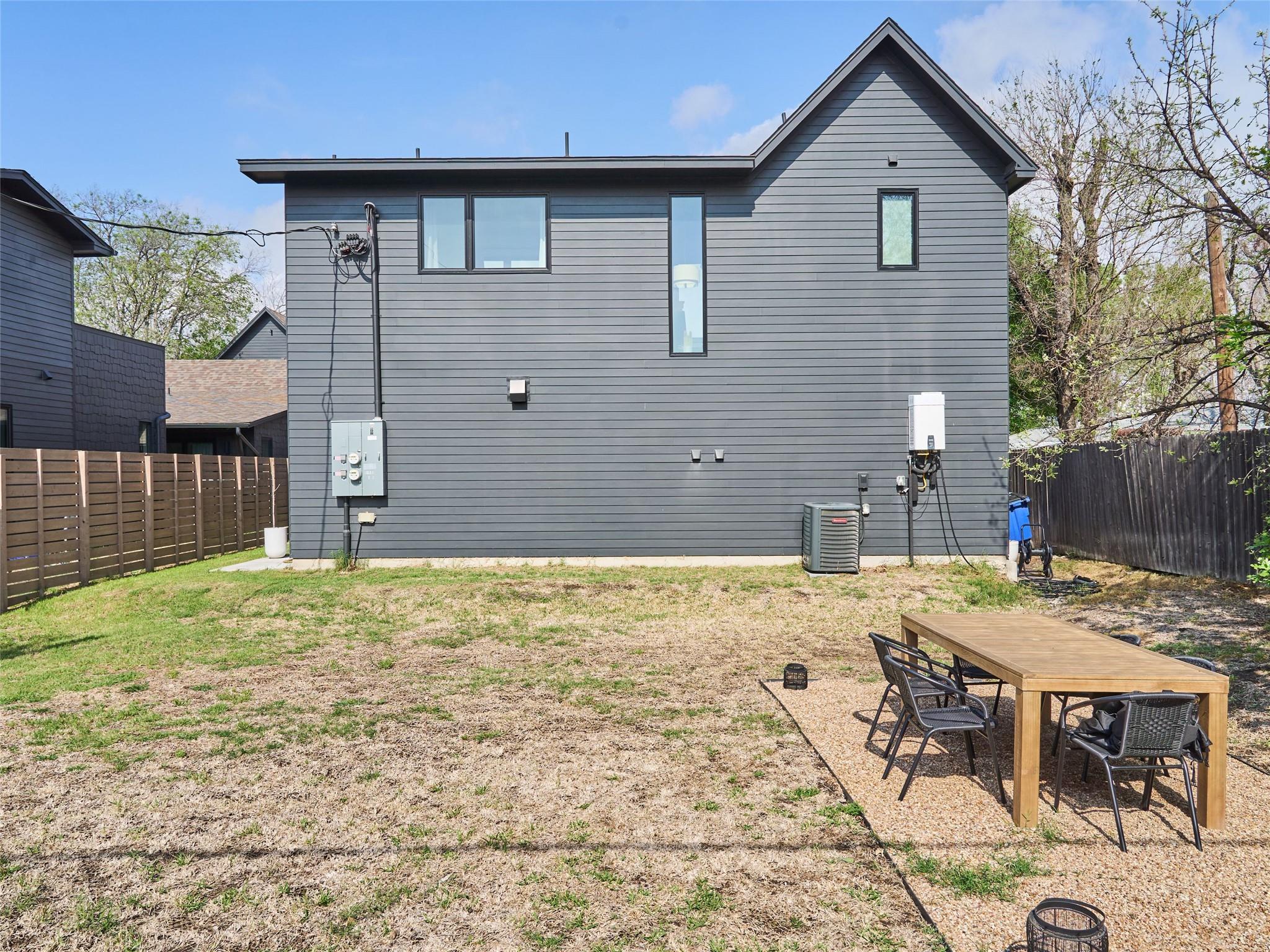 4427 Gillis ST # 2