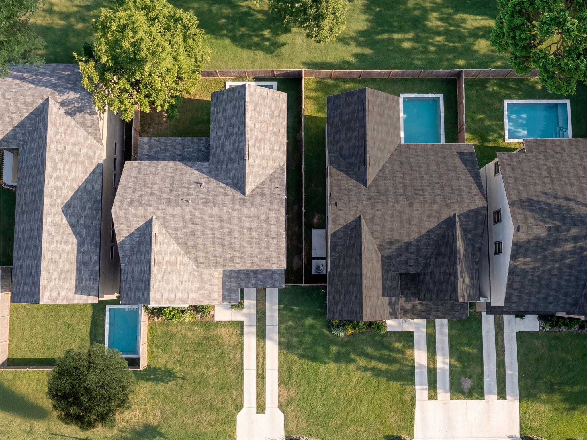 901 Shady LN