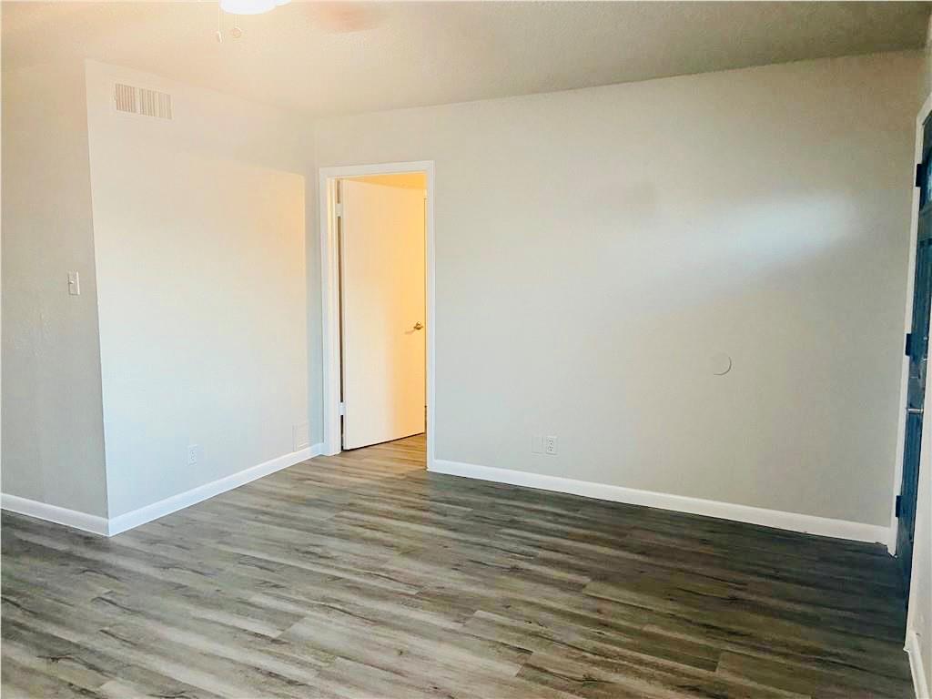 1202 Newning Ave # 100