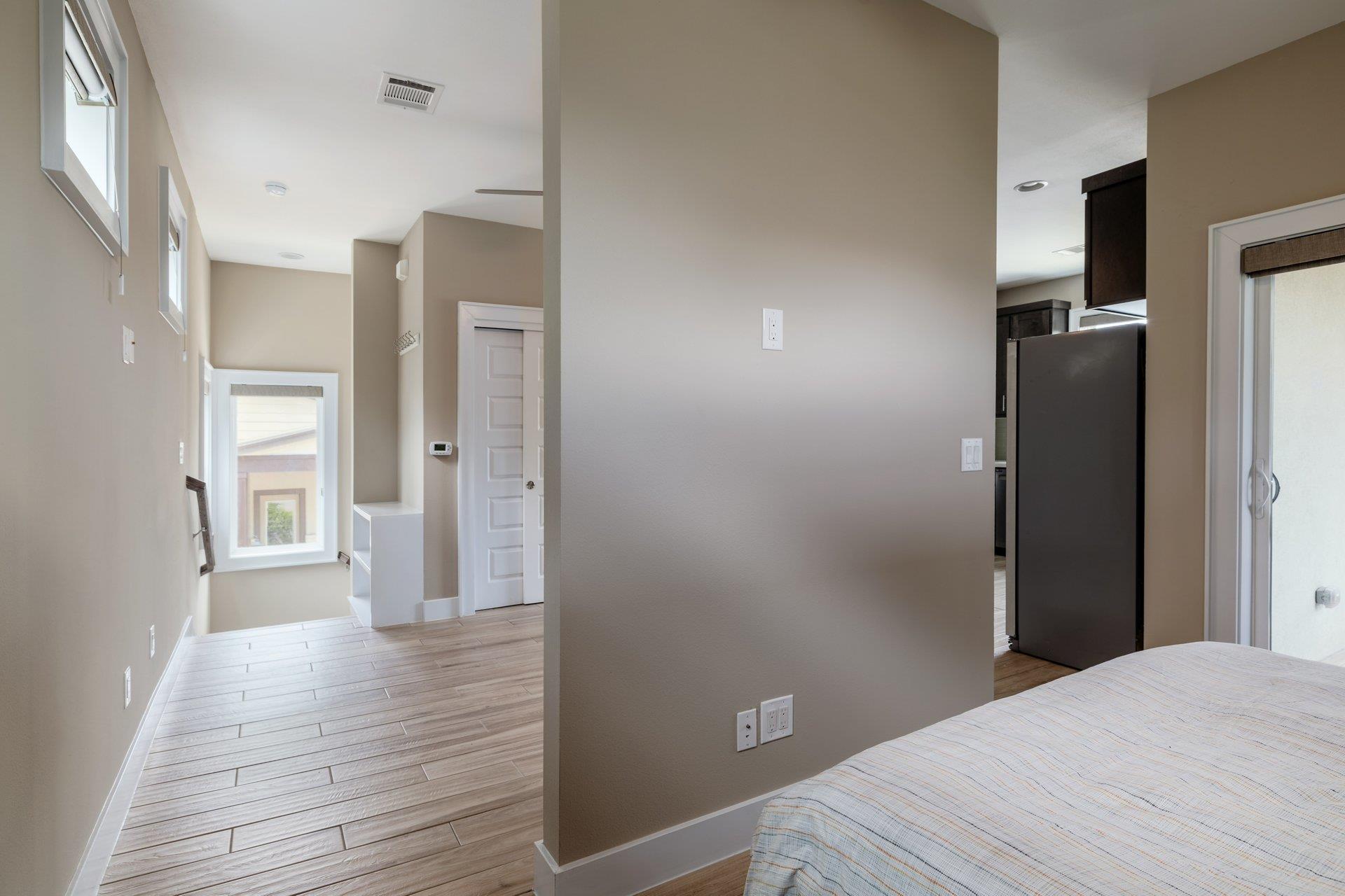 701 Josephine ST Unit: Garage Apt