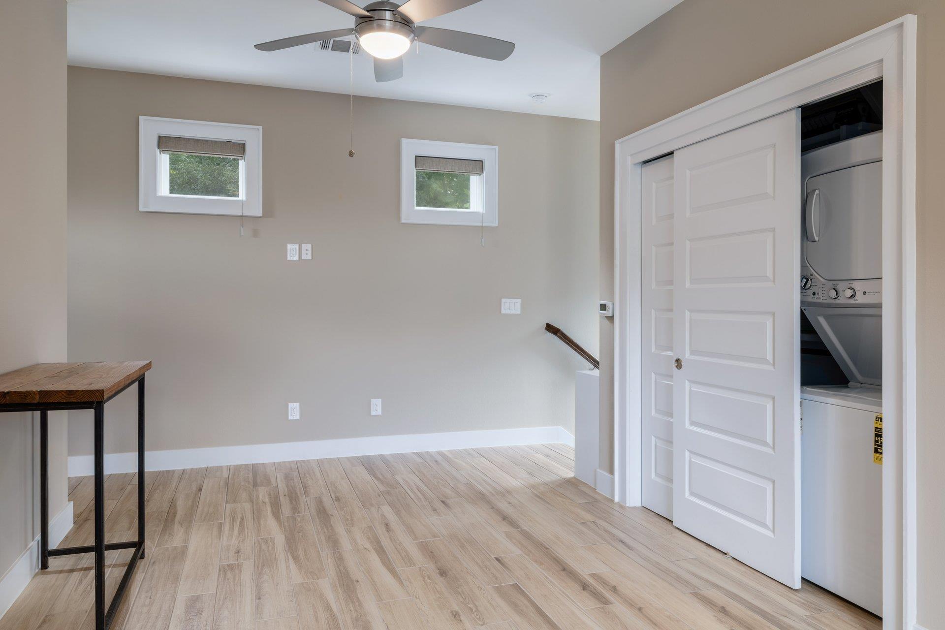 701 Josephine ST Unit: Garage Apt