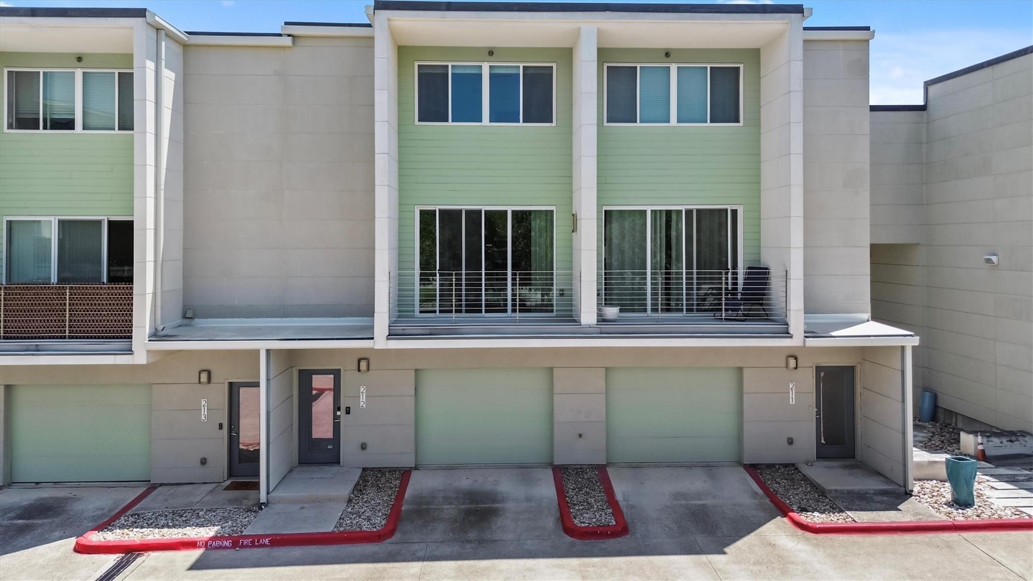 604 N Bluff DR # 212