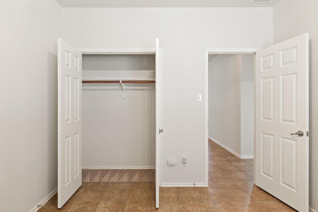 2212 Christoff LOOP