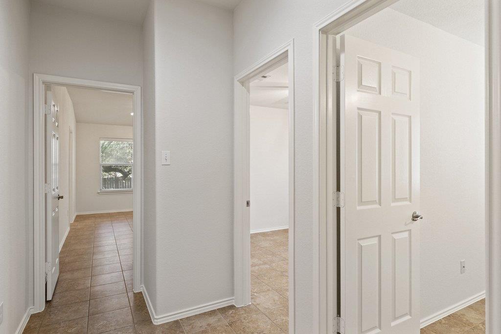 2212 Christoff LOOP