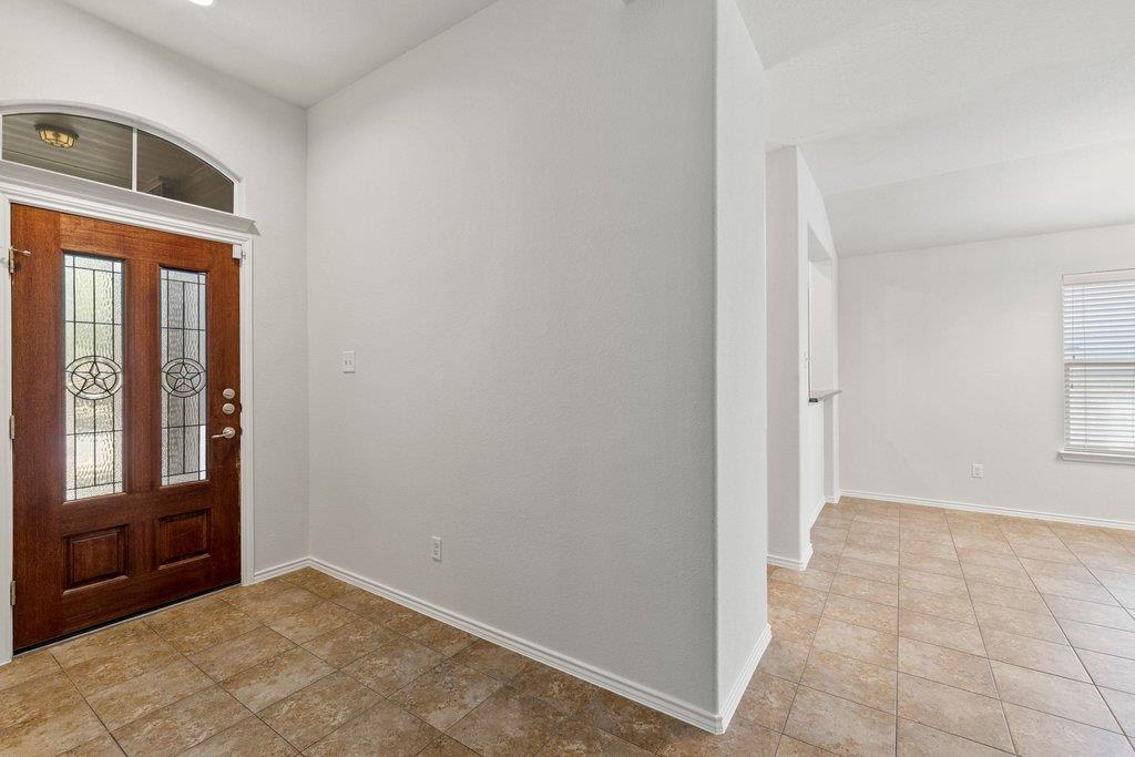 2212 Christoff LOOP
