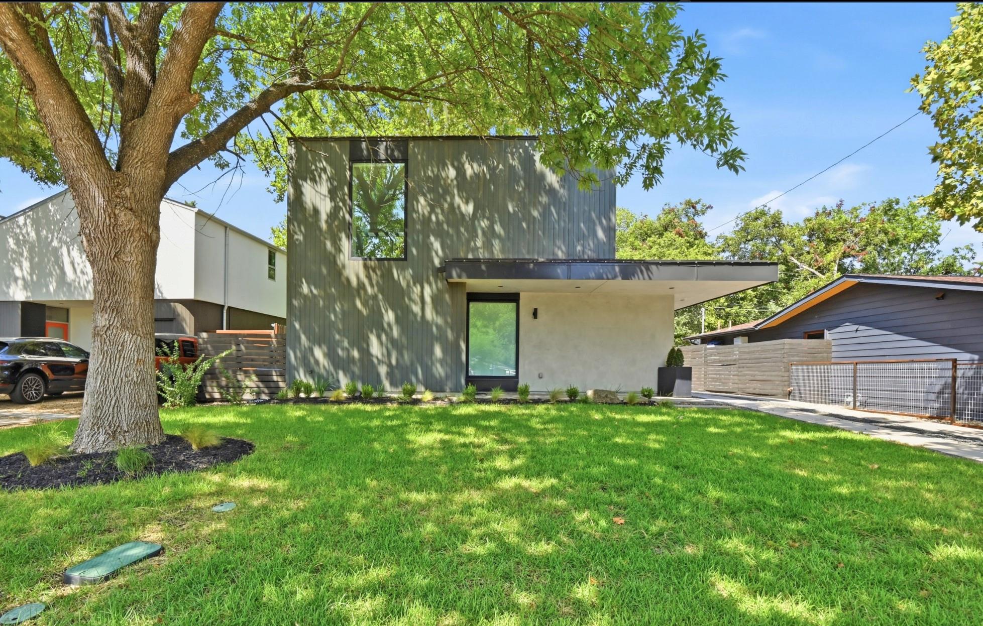 3004 Fontana DR