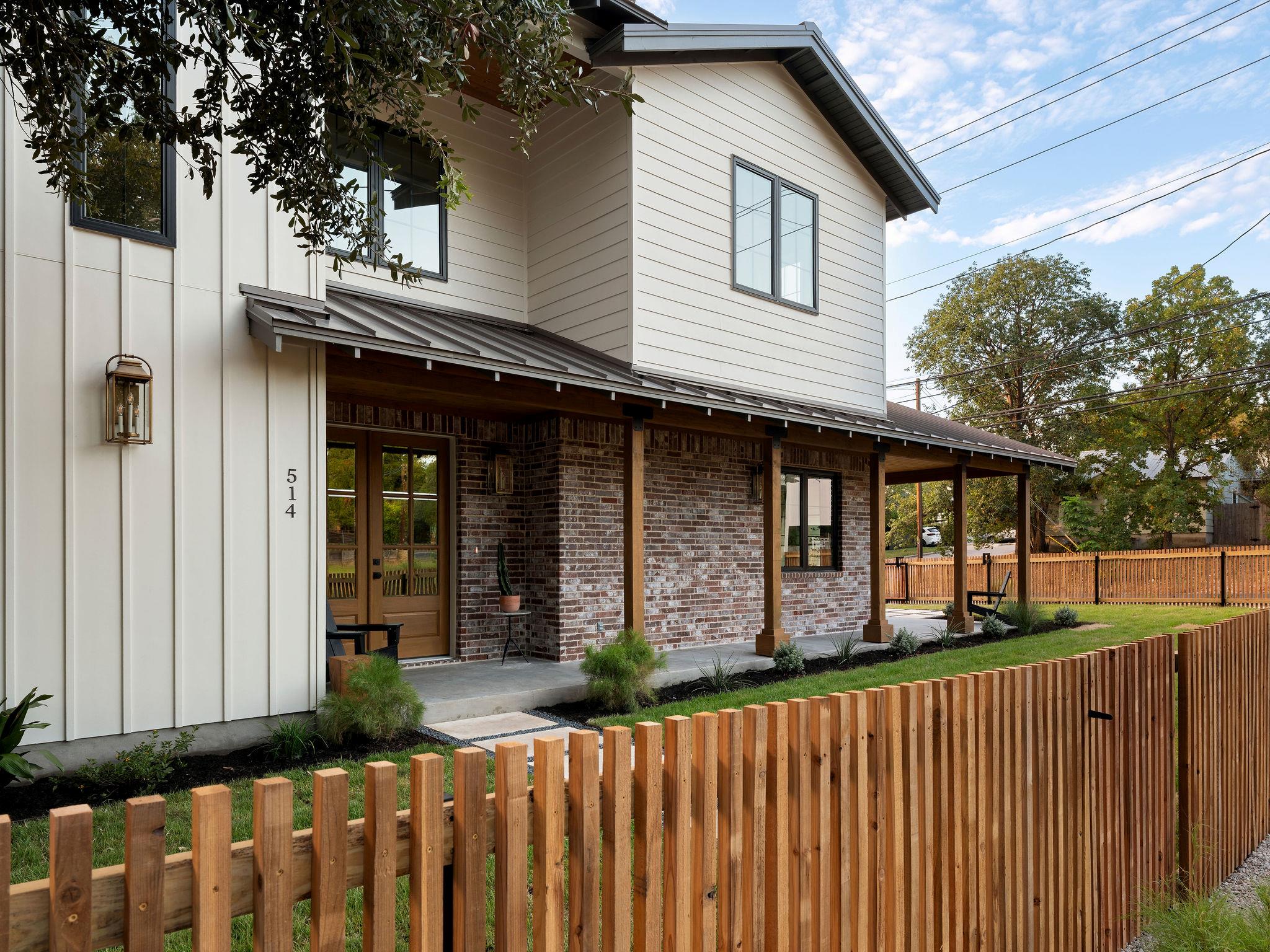 514 E Live Oak ST