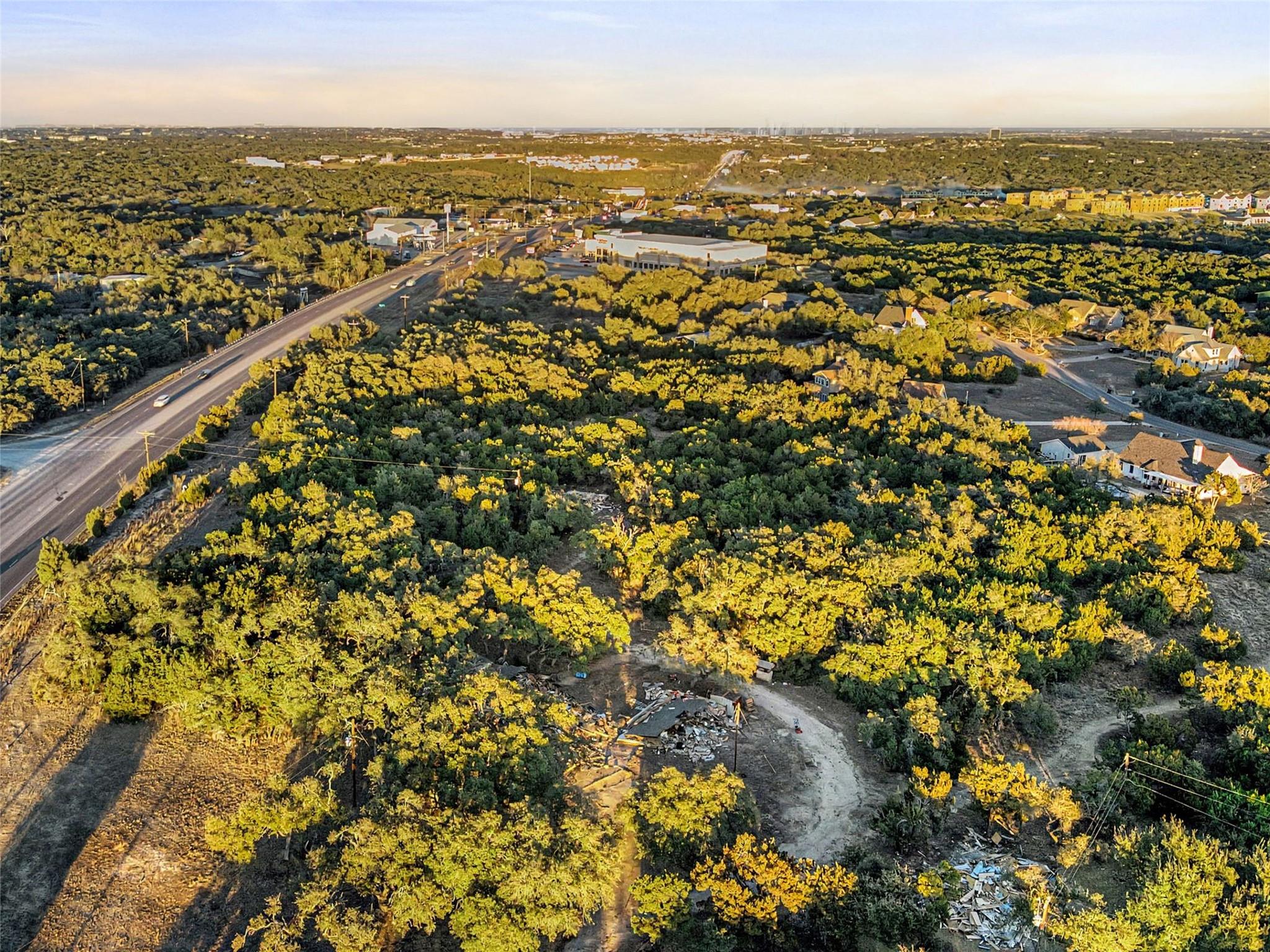 0 W US Highway 290