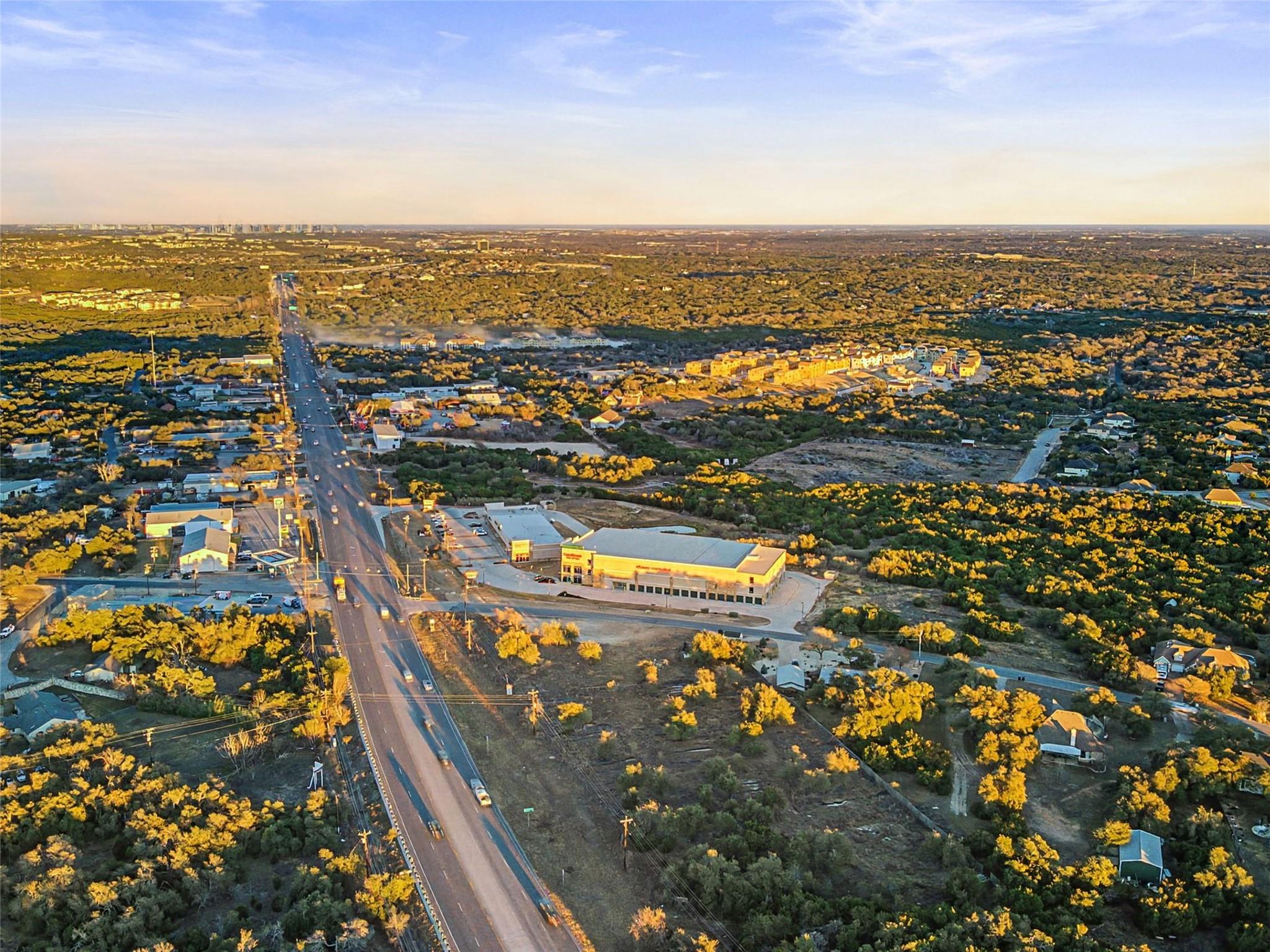 0 W US Highway 290